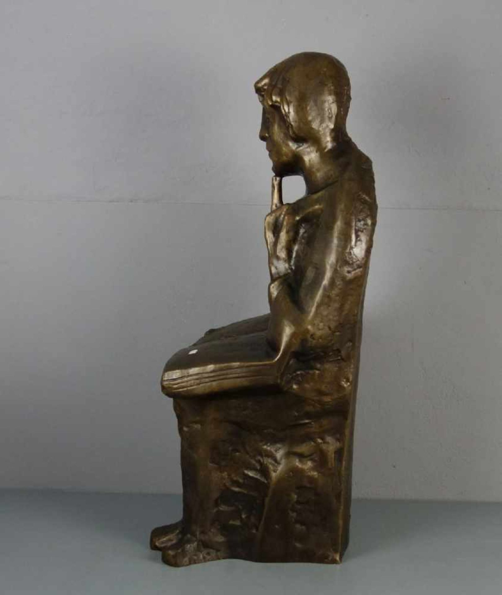 KRAUTWALD, JOSEPH (Borkenstadt / Oberschlesien 1914-2003 Rheine), Skulptur: "Buchleser" / " - Bild 4 aus 4