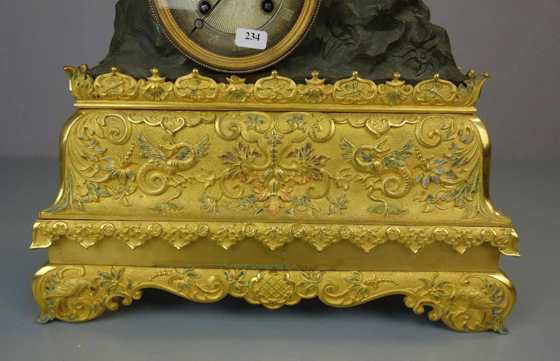 EXQUISITE FIGÜRLICHE CHINOISE KAMINUHR / LOUIS PHILIPPE - PENDULE: "SINNENDE CHINESISCHE EDELDAME" / - Image 4 of 8