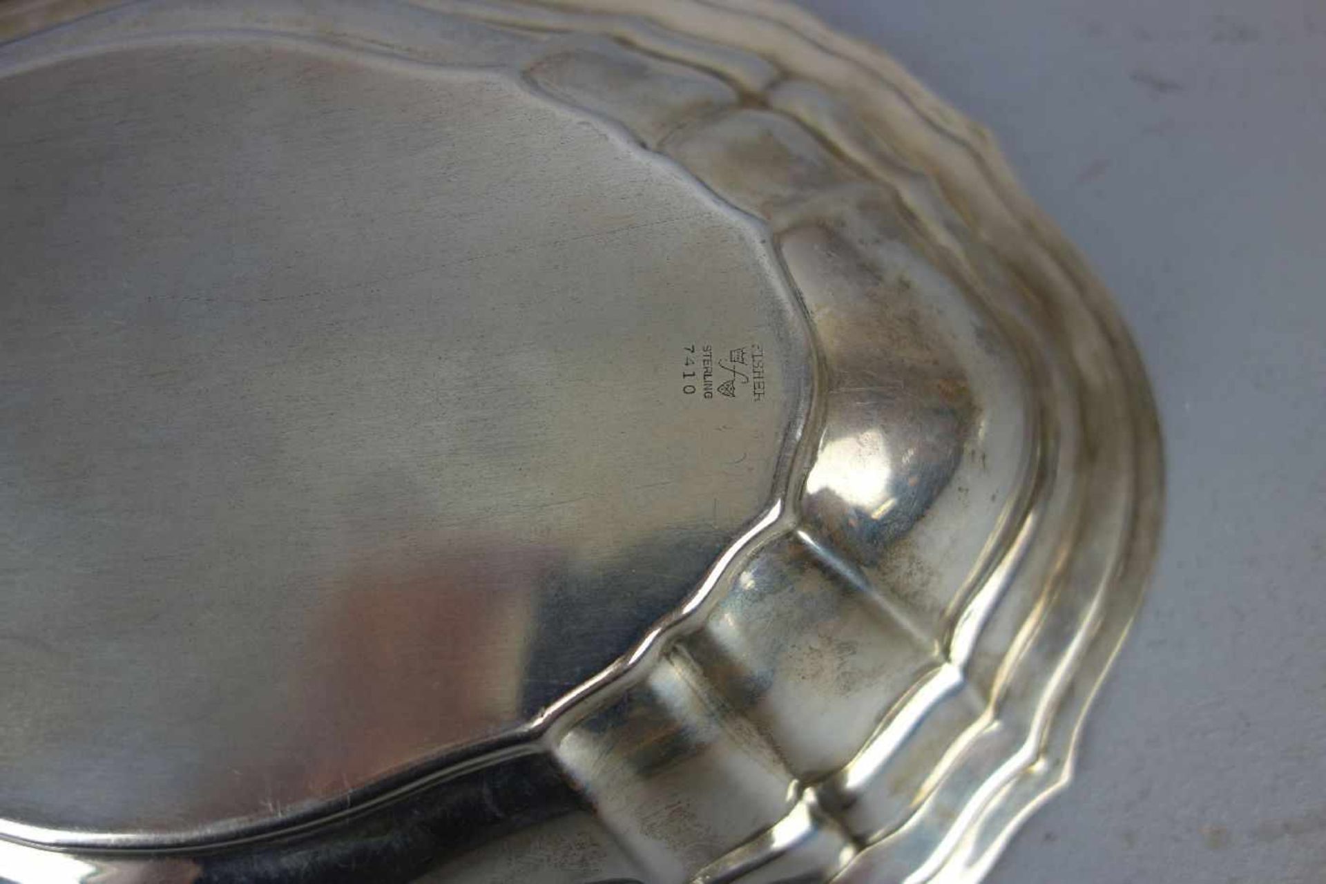 DECKELSCHALE / GEMÜSESCHALE / silver covered bowl, 1. H. 20. Jh. Sterlingsilber (insg. 674 Gramm), - Image 7 of 8
