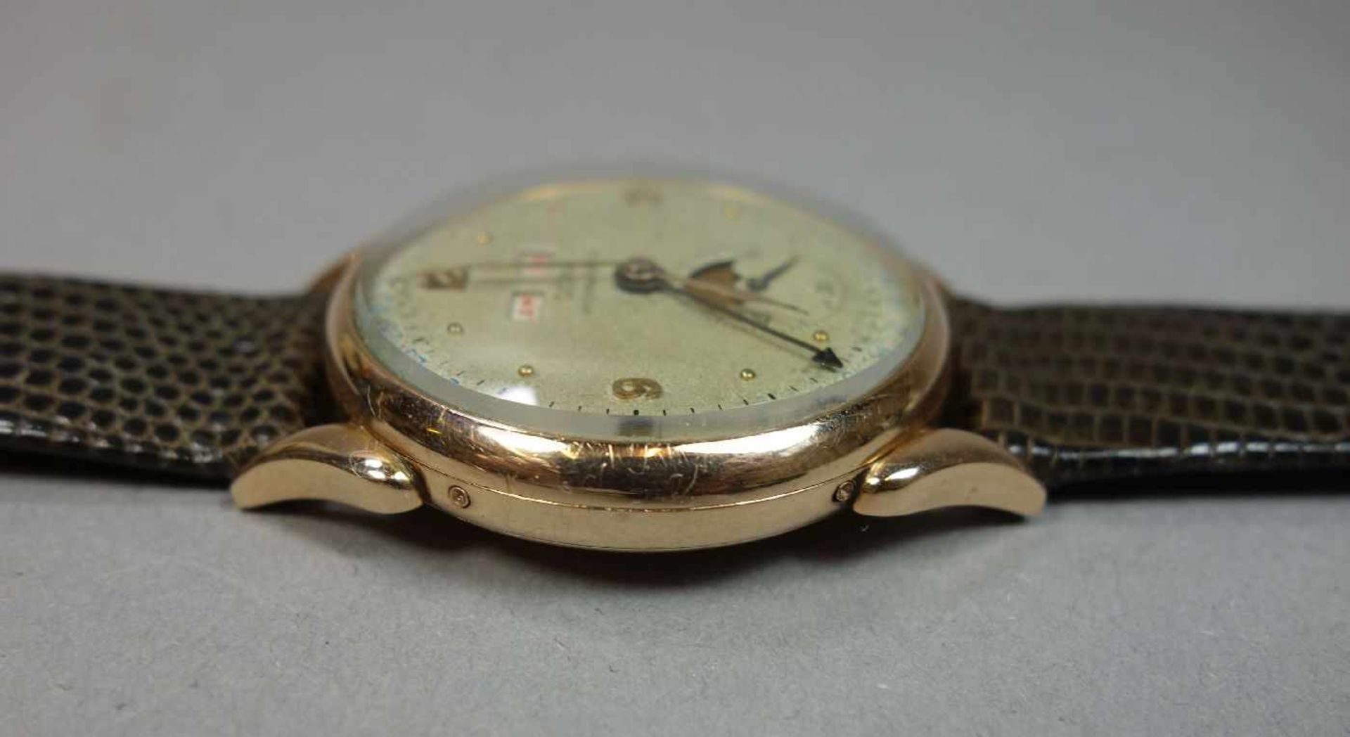 VINTAGE ARMBANDUHR / CHRONOGRAPH MIT MONDPHASE UND VOLLKALENDER / wristwatch, Handaufzug, Mitte - Image 7 of 11