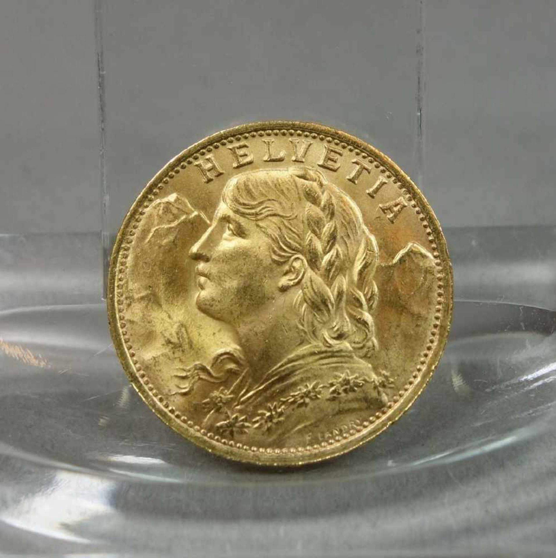 GOLDMÜNZE: 20 FRANKEN / gold coin, Schweiz, 1947, 6,4 Gramm, 900er Gold. Avers: Wappenschild der - Bild 2 aus 2