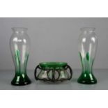 JUGENDSTIL SET - VASENPAAR UND JARDINIÈRE / pair of art nouveau vases and jardinière, Böhmen, um