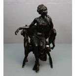 CESARO (20./21. Jh.), Skulptur / sculpture: "Sitzende Odaliske", Bronze, zweiteilig, dunkelbraun