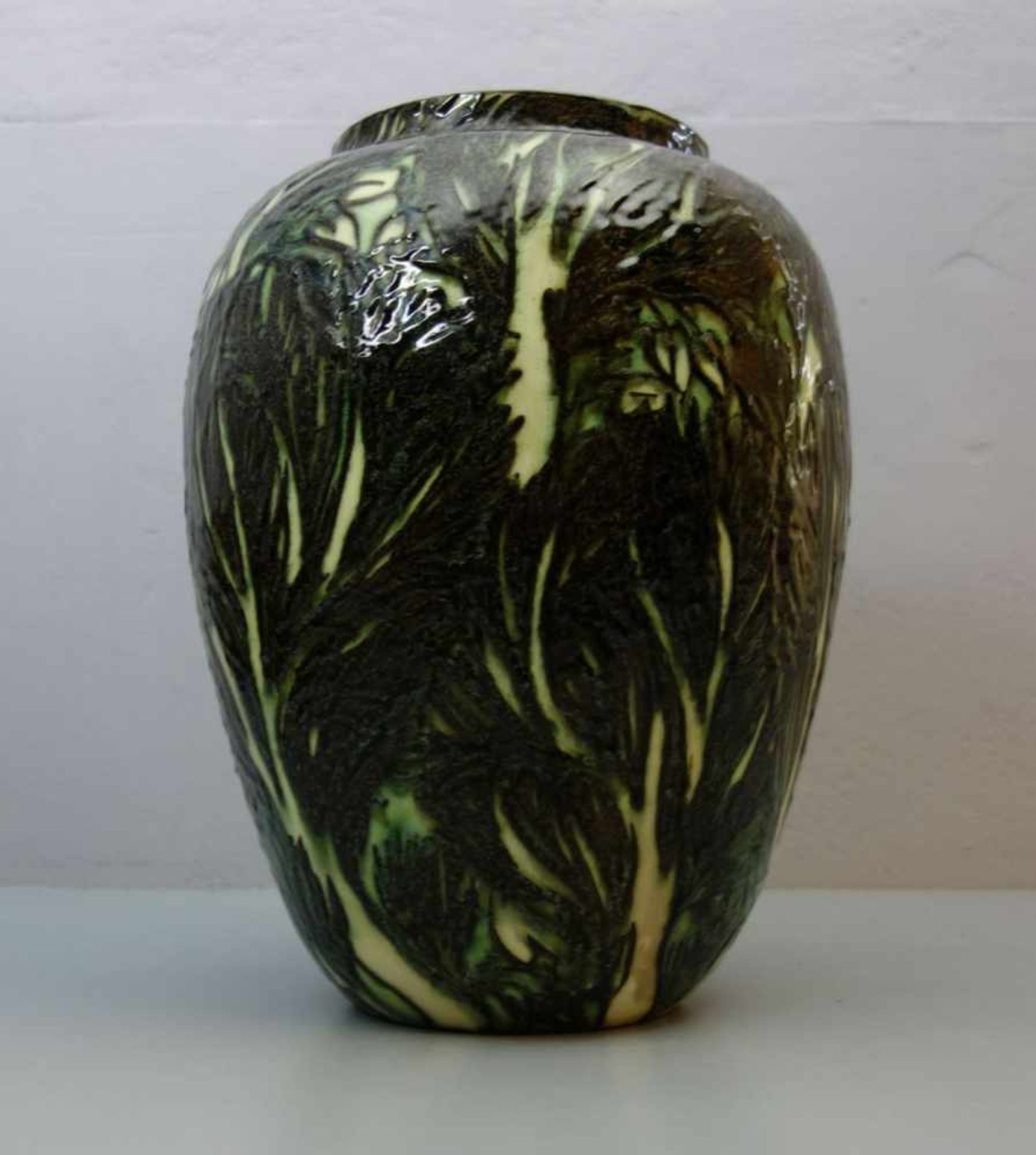 MAX LAEUGER - VASE, Keramik, für Karlsruher Majolika: Großherzogl. Majolika-Manufaktur, Karlsruhe.