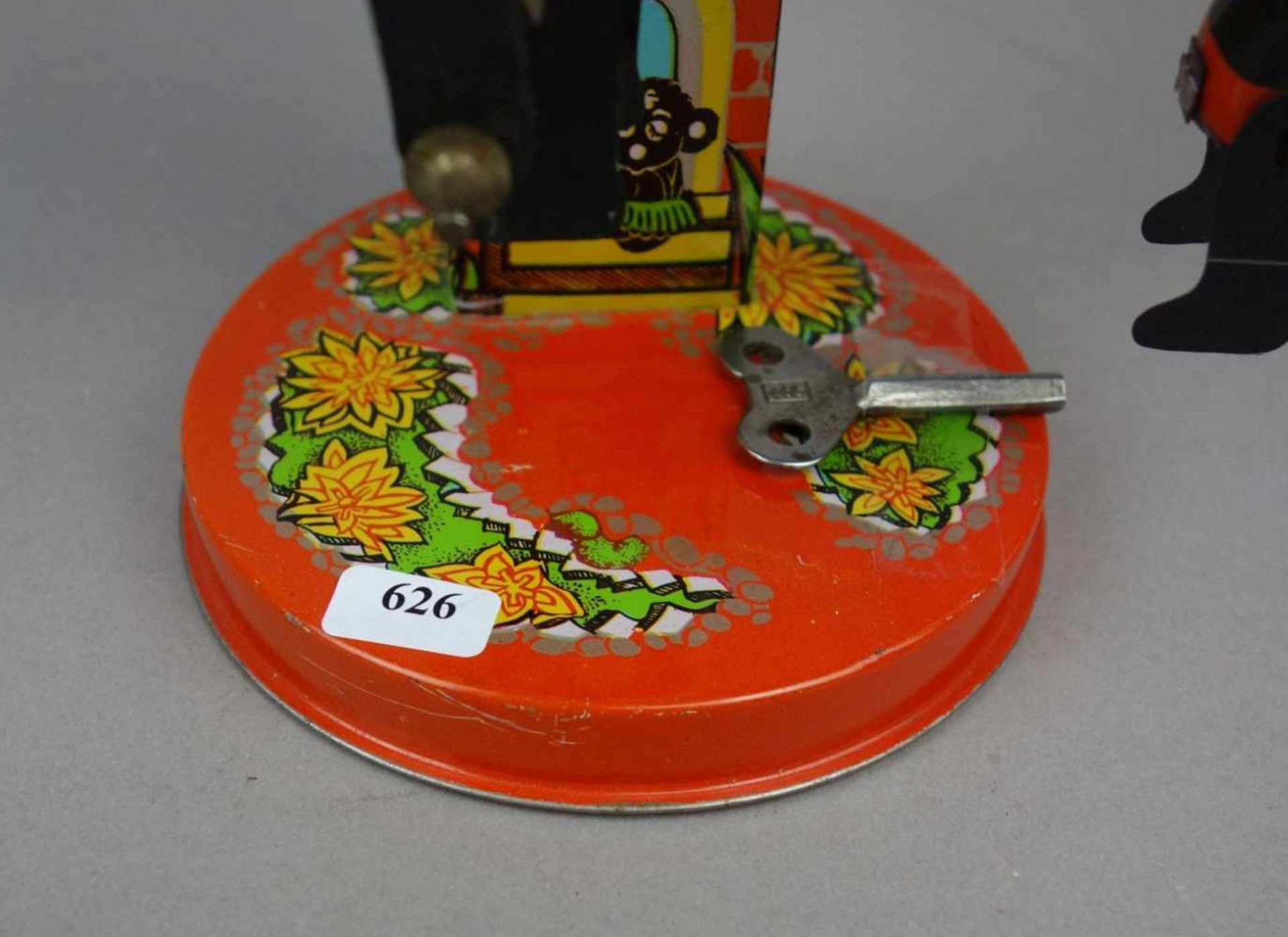 BLECHSPIELZEUG: Karussell / "Affenschaukel" / tin toy carousel with apes, Blech, polychrom - Bild 2 aus 7