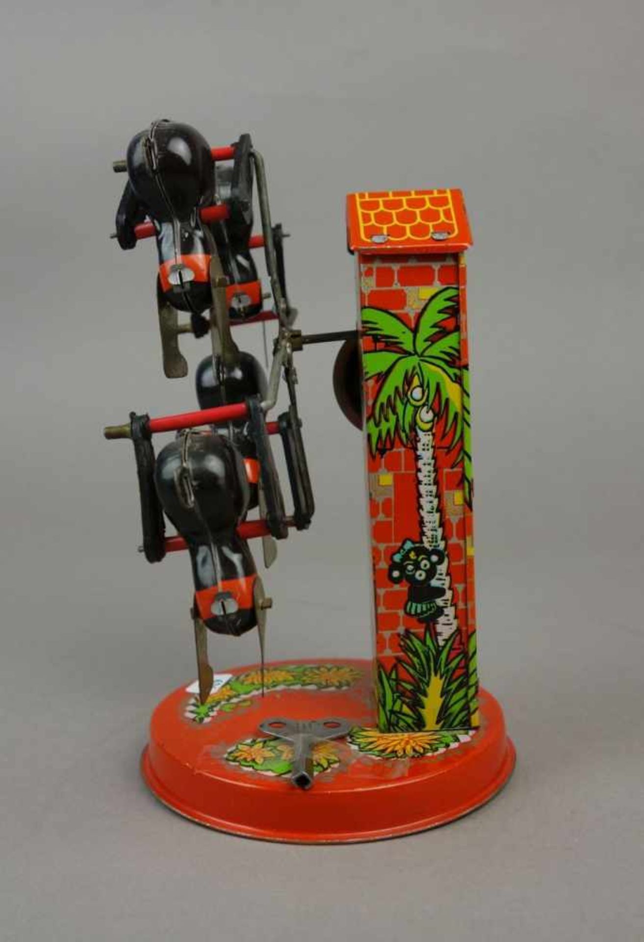 BLECHSPIELZEUG: Karussell / "Affenschaukel" / tin toy carousel with apes, Blech, polychrom - Bild 4 aus 7