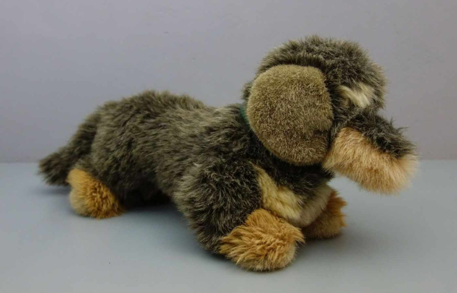 STEIFF - TIER "Dackel" / "Rauhaardackel", fluffy toy, mit "Knopf im Ohr" und Manufakturfahne. - Bild 3 aus 5