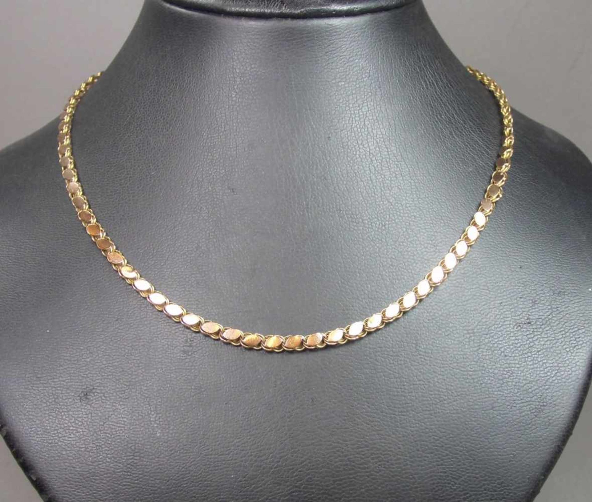 KETTE / necklace, 14 kt / 585er Rotgold (9 g), gestempelt "14" und "3786". Durchbrochen - Bild 3 aus 3