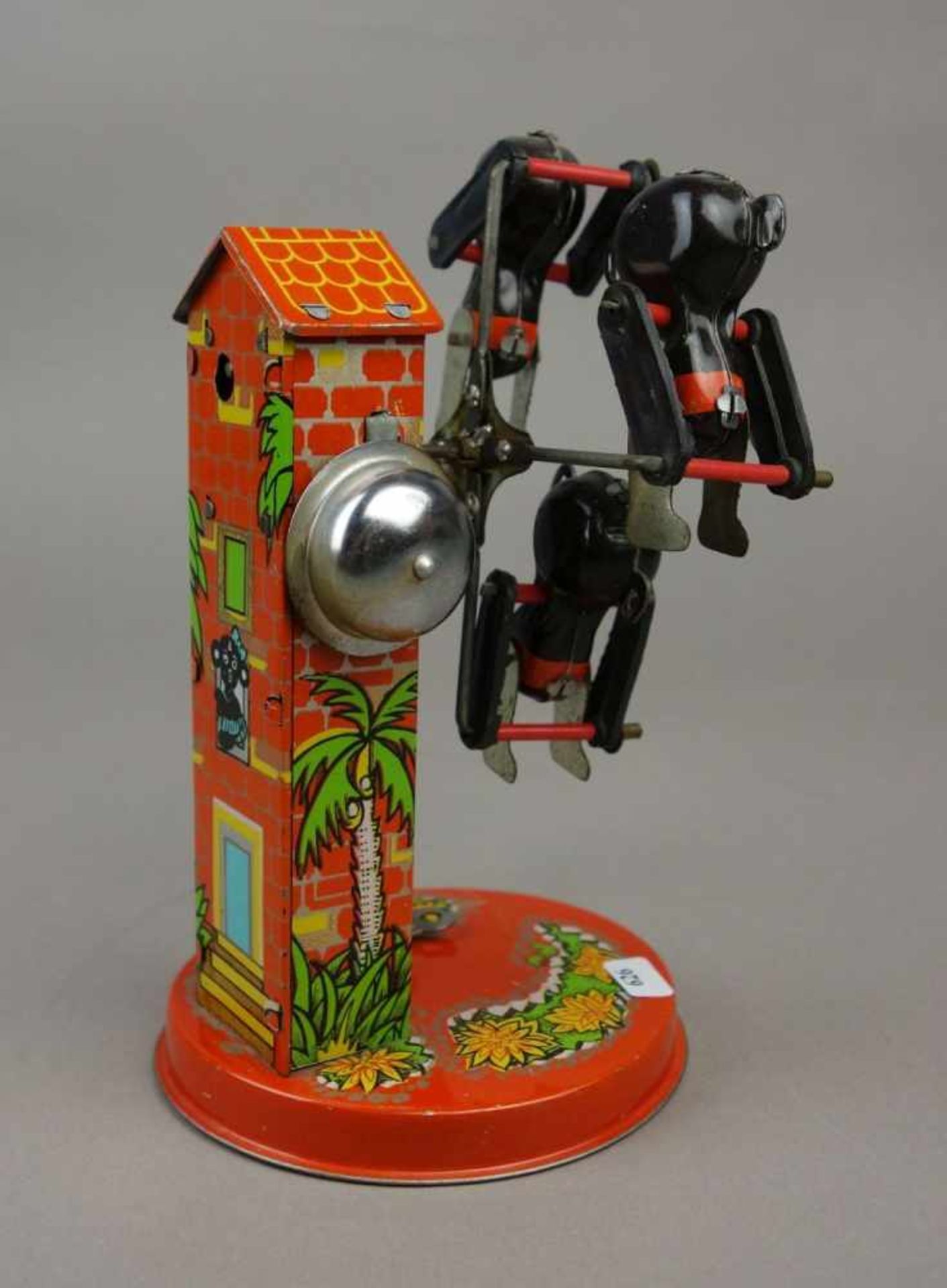 BLECHSPIELZEUG: Karussell / "Affenschaukel" / tin toy carousel with apes, Blech, polychrom - Bild 6 aus 7