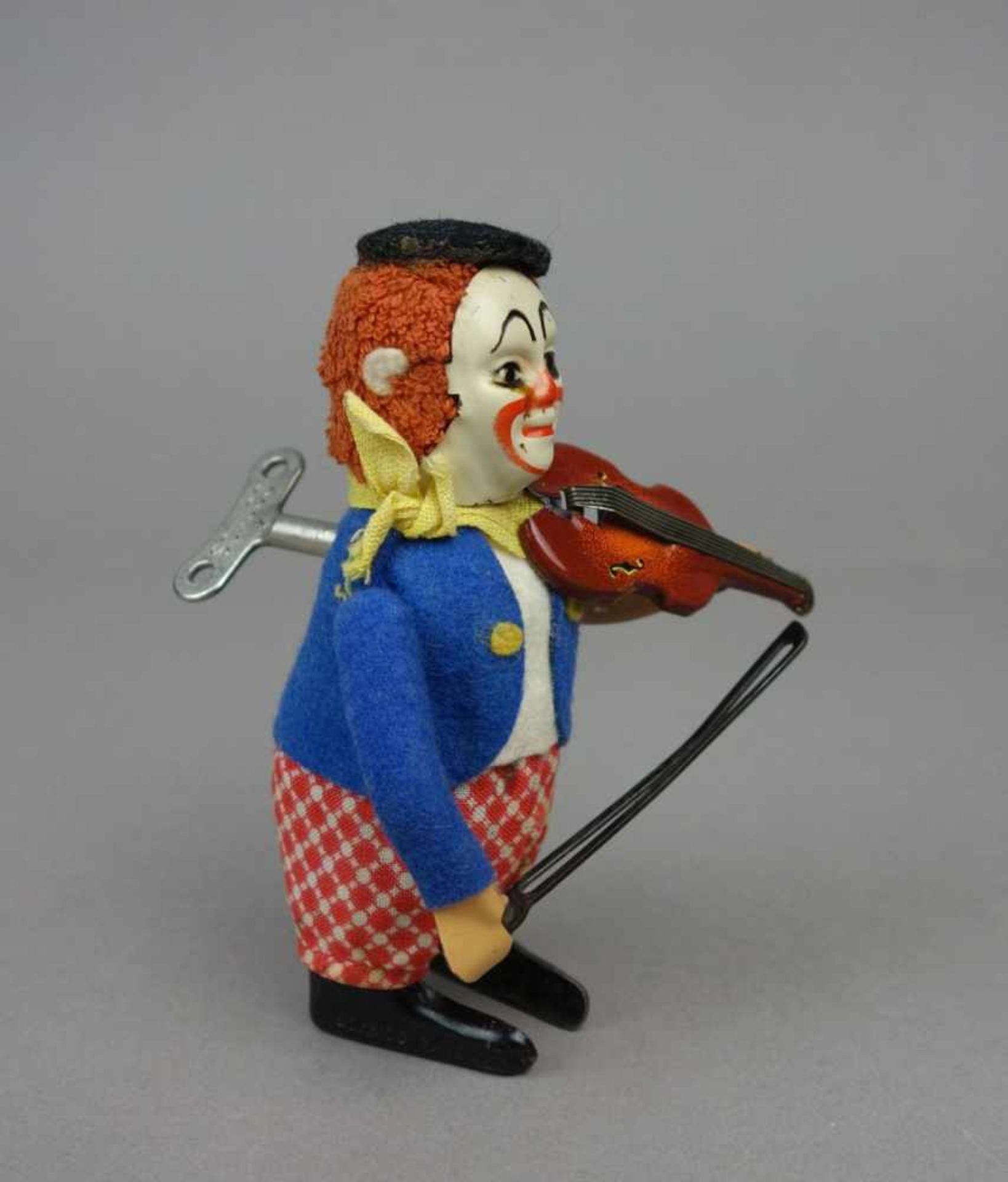 BLECHSPIELZEUG: Tanzfigur Clown mit Violine / tin toy - dancing figure, Mitte 20. Jh., polychrom - Bild 2 aus 6