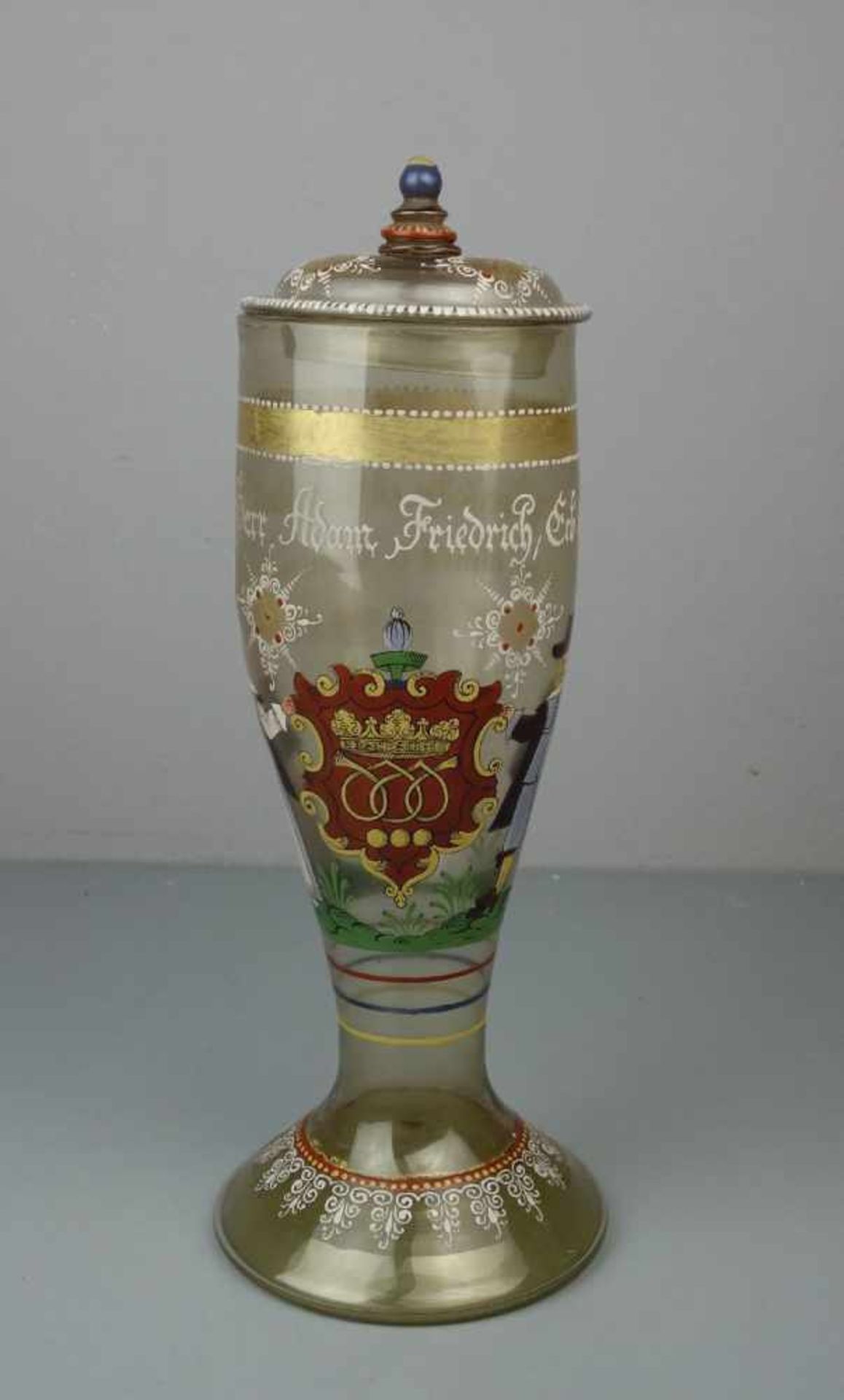 DECKELHUMPEN / DECKELGLAS / DECKELPOKAL, leicht gefärbtes Glas, mundgeblasen, ohne