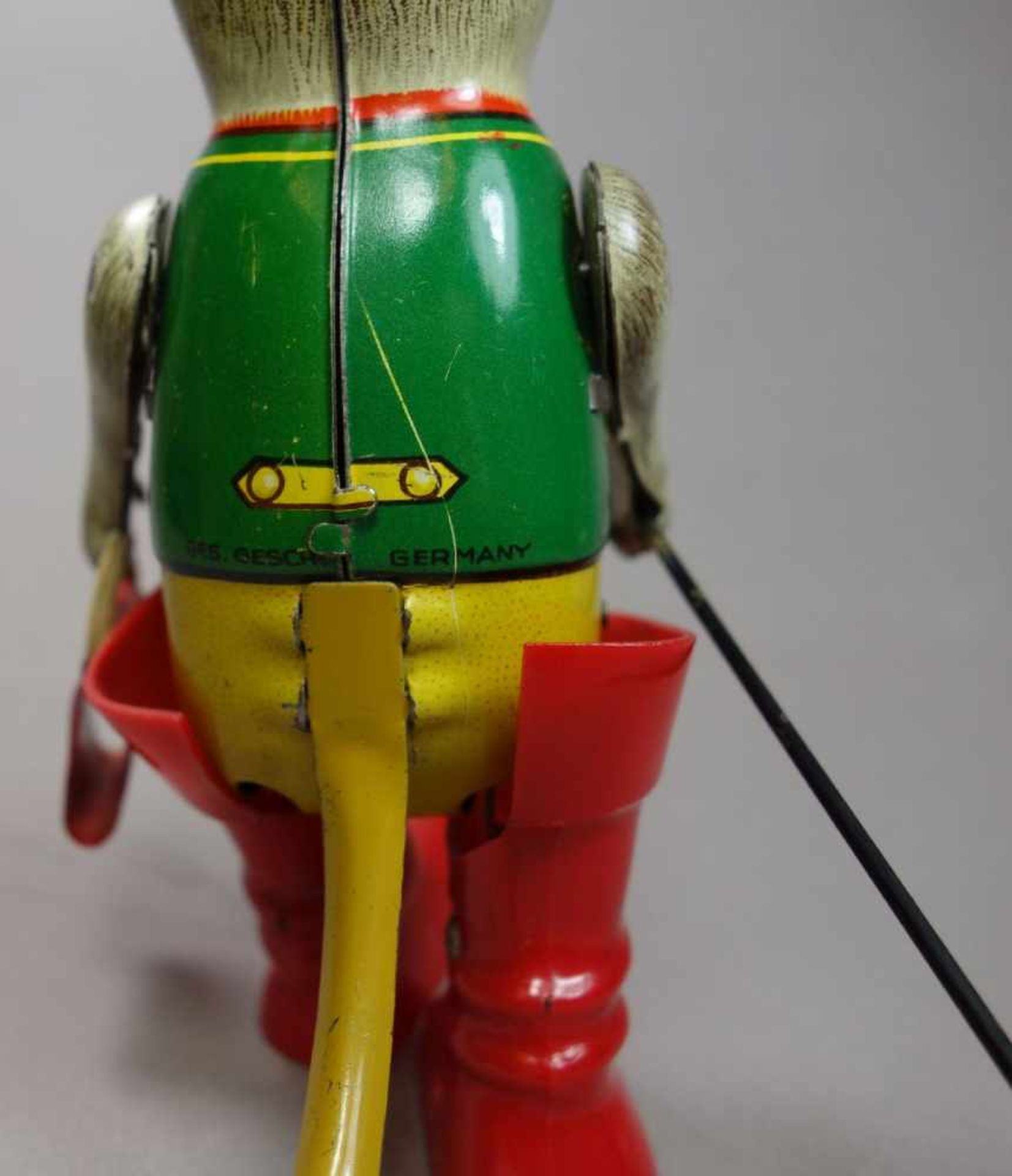 BLECHSPIELZEUG / BLECHFIGUR: Der gestiefelte Kater / tin toy cat, Mitte 20. Jh., Blech und - Bild 4 aus 6