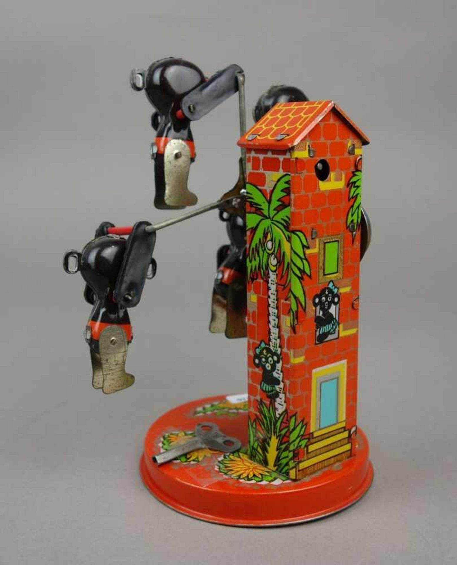 BLECHSPIELZEUG: Karussell / "Affenschaukel" / tin toy carousel with apes, Blech, polychrom - Image 5 of 7