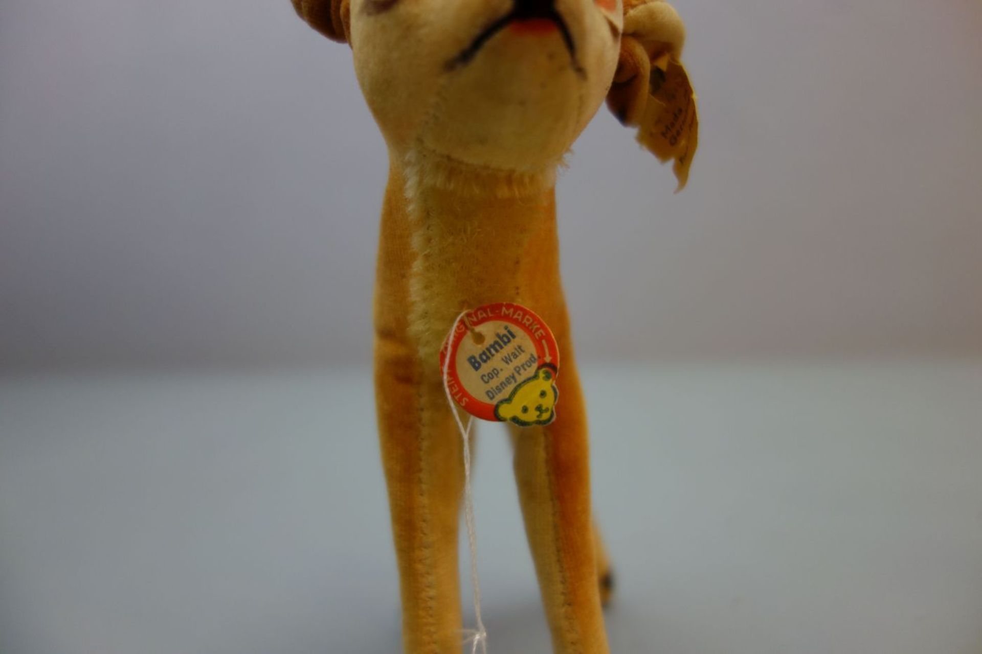 STEIFF - TIER "Bambi" / fluffy toy, mit Manufakturfahne, "Knopf im Ohr" und Brustetikett, darauf - Bild 3 aus 6