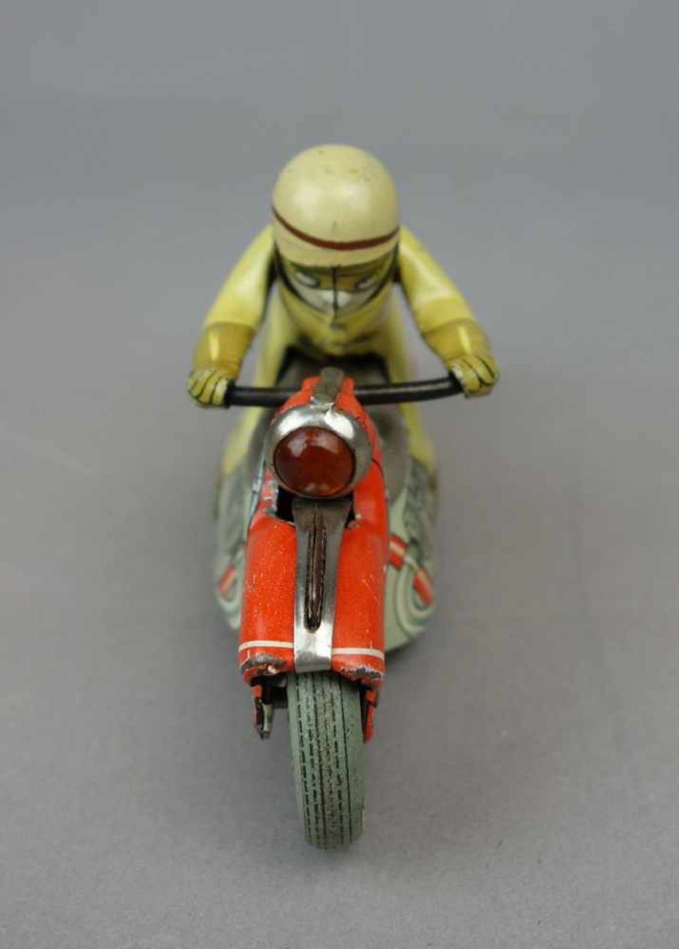 BLECHSPIELZEUG: MOTORRAD "MIRAKOMOT" / tin toy bike, um 1955, Manufaktur Schuco / Nürnberg, Blech, - Bild 4 aus 5