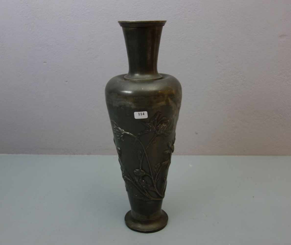 JUGENDSTIL VASE / art nouveau pewter vase, Zinn, ungemarkt, um 1900. Balusterform: gekehlter