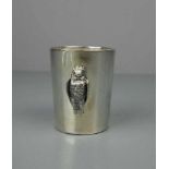 SILBERBECHER MIT EULENBESATZ / silver cup with owl, 20. Jh., 925er Silber, 135 Gramm. Gemarkt mit