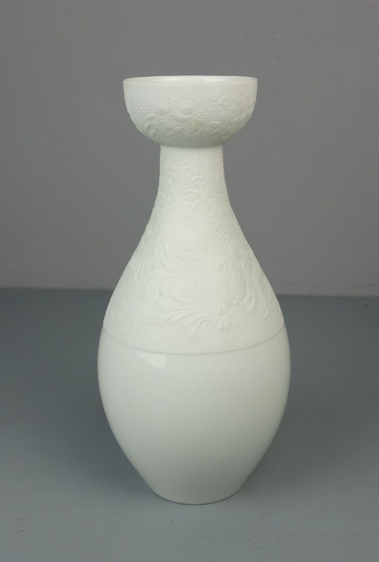 VASE, Weissporzellan, Manufaktur Rosenthal, Marke gültig ab 1957, Entwurf und Modell von Björn - Bild 3 aus 5