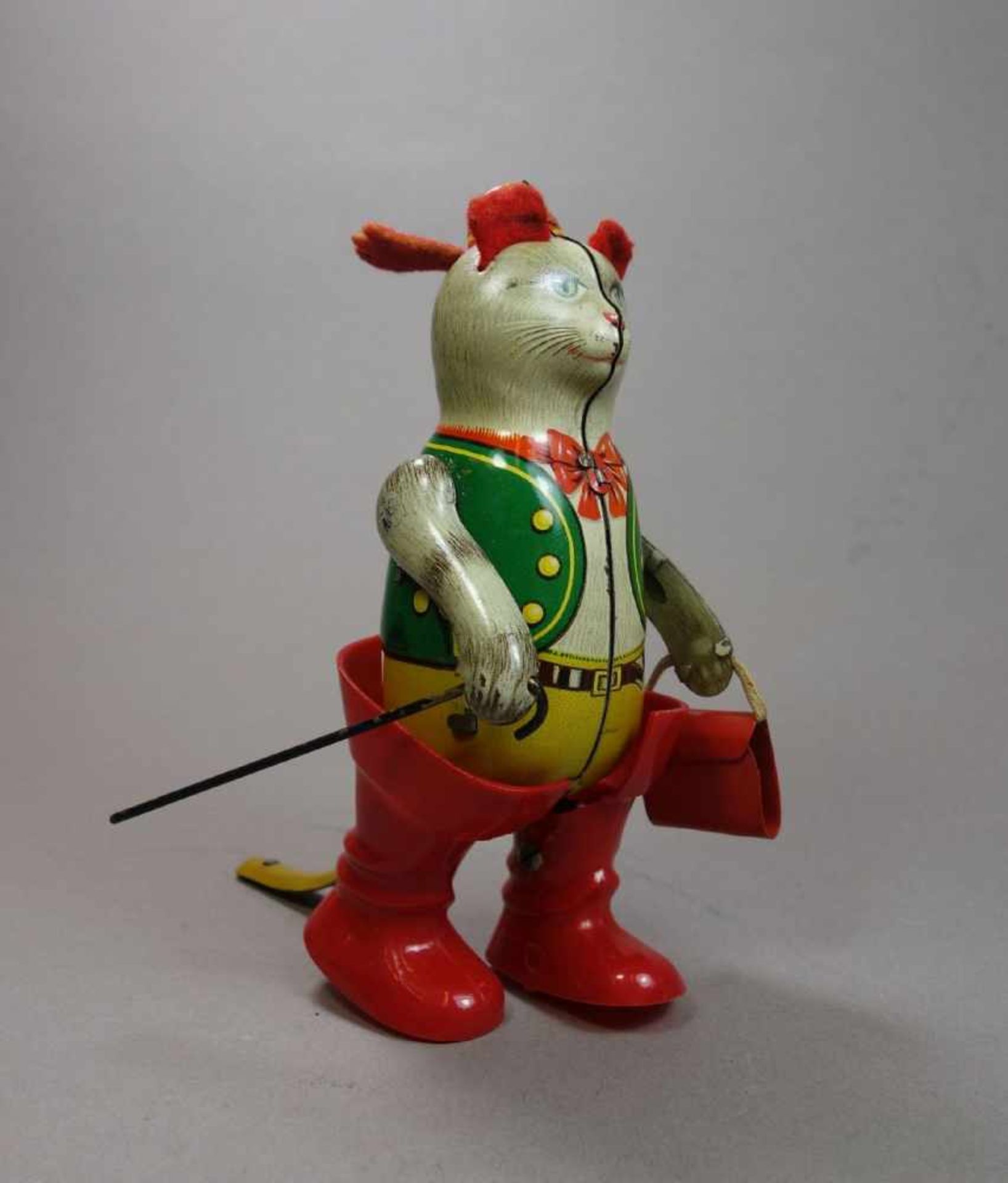 BLECHSPIELZEUG / BLECHFIGUR: Der gestiefelte Kater / tin toy cat, Mitte 20. Jh., Blech und - Bild 2 aus 6