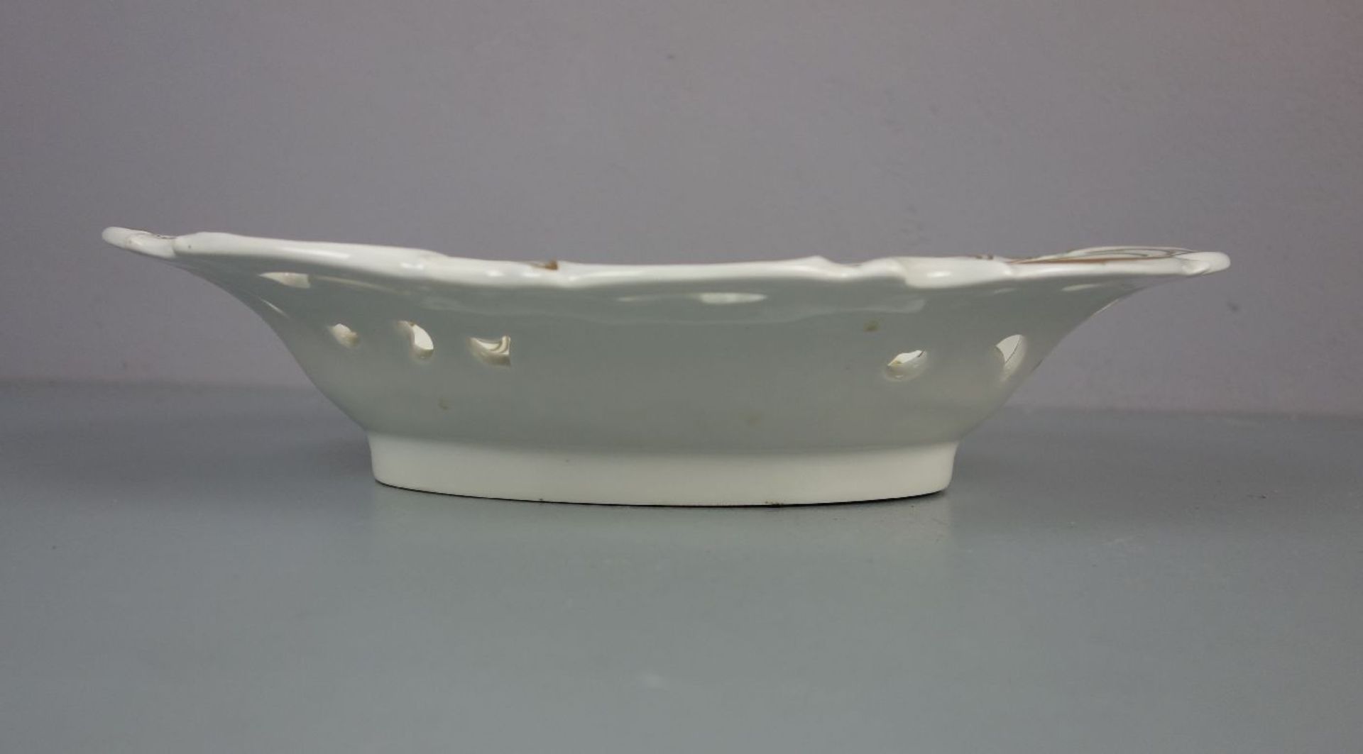 SCHALE / DURCHBRUCHSCHALE / bowl, Porzellan, Manufaktur Meissen, unterglasurblaue - Bild 4 aus 4