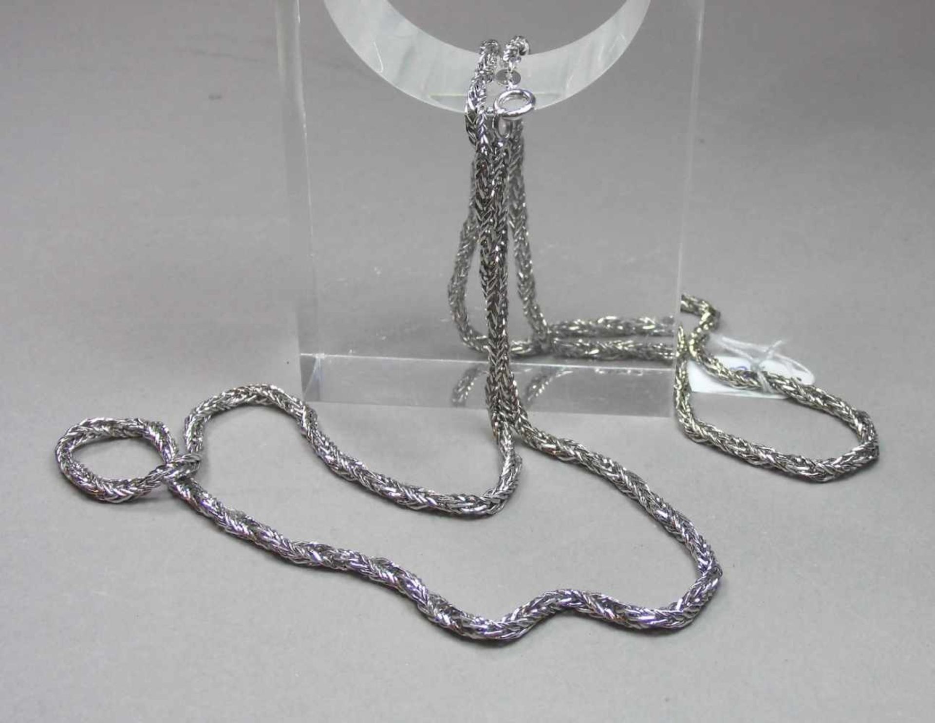 KETTE / necklace, 835er Silber (24,3 g), gepunzt mit Feingehaltsangabe und "SP". In der Art einer