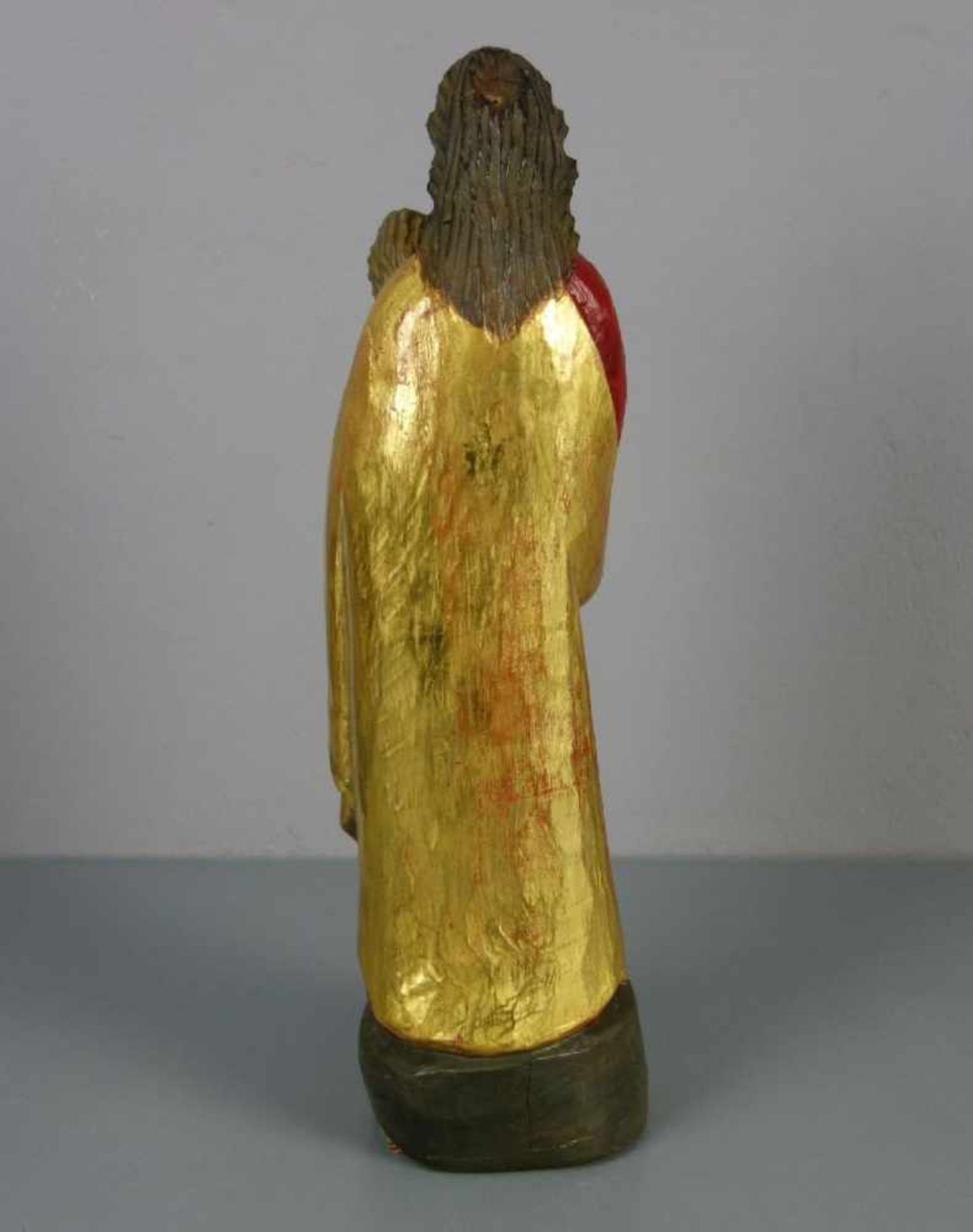 ANONYMER BILDSCHNITZER (20. Jh.), Skulptur / sculpture: "Madonna mit Kind / Maria mit Kind", Holz - Image 3 of 4