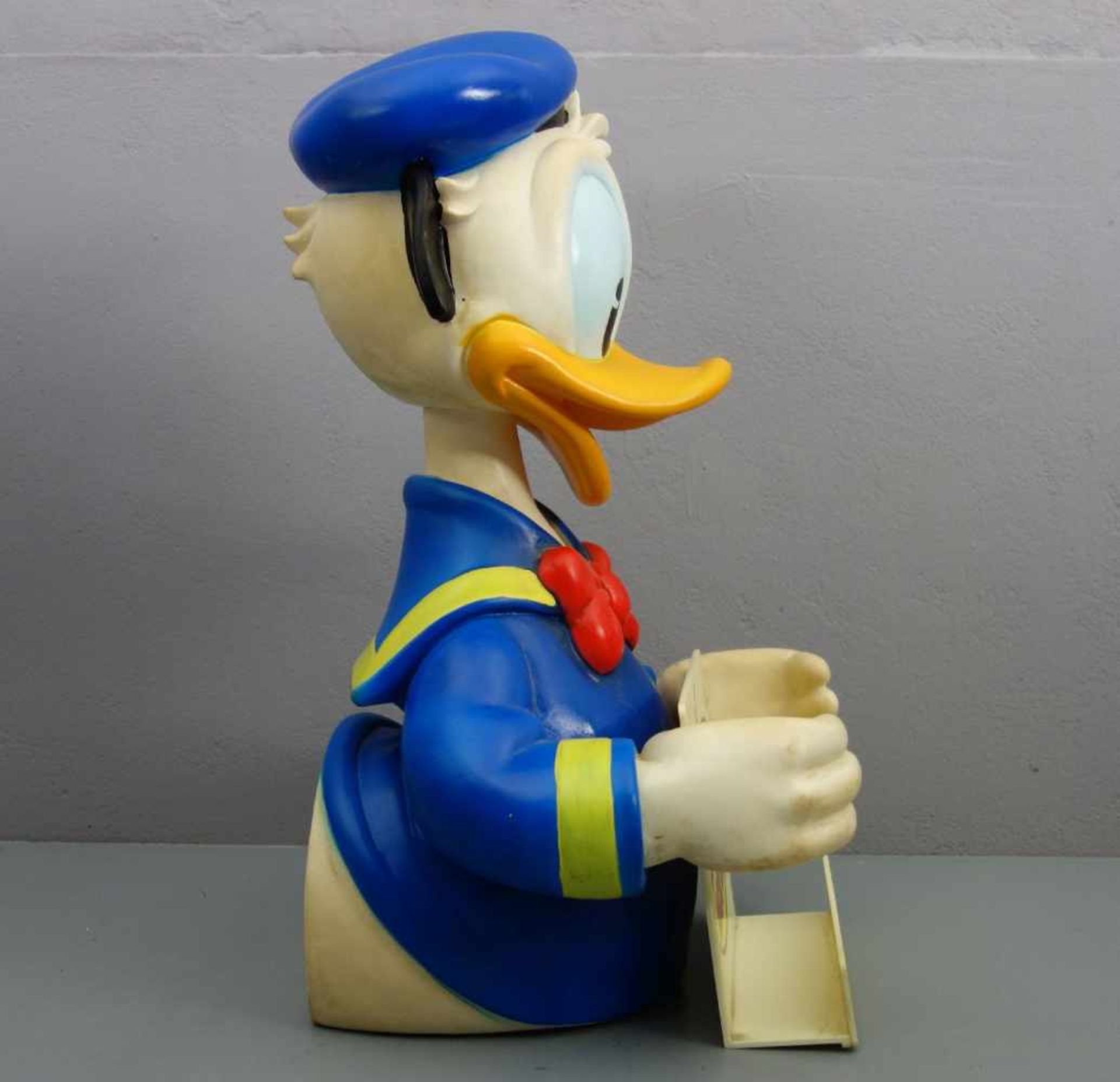 WALT DISNEY - WERBEAUFSTELLER / MERCHANDISE "Donald Duck", Thermoplastik, farbig gefasst. - Bild 2 aus 4