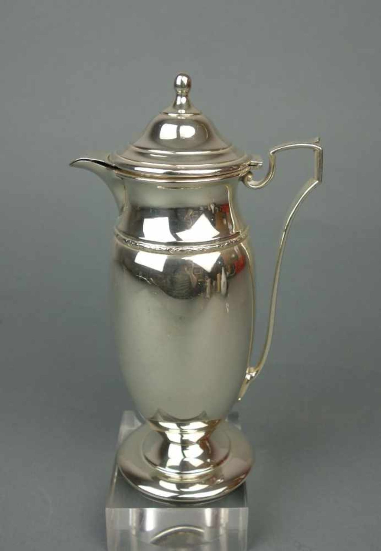 KANNE / MOKKAKANNE / mocha pot, Sterlingsilber (210 g), gearbeitet in Empireformen. International