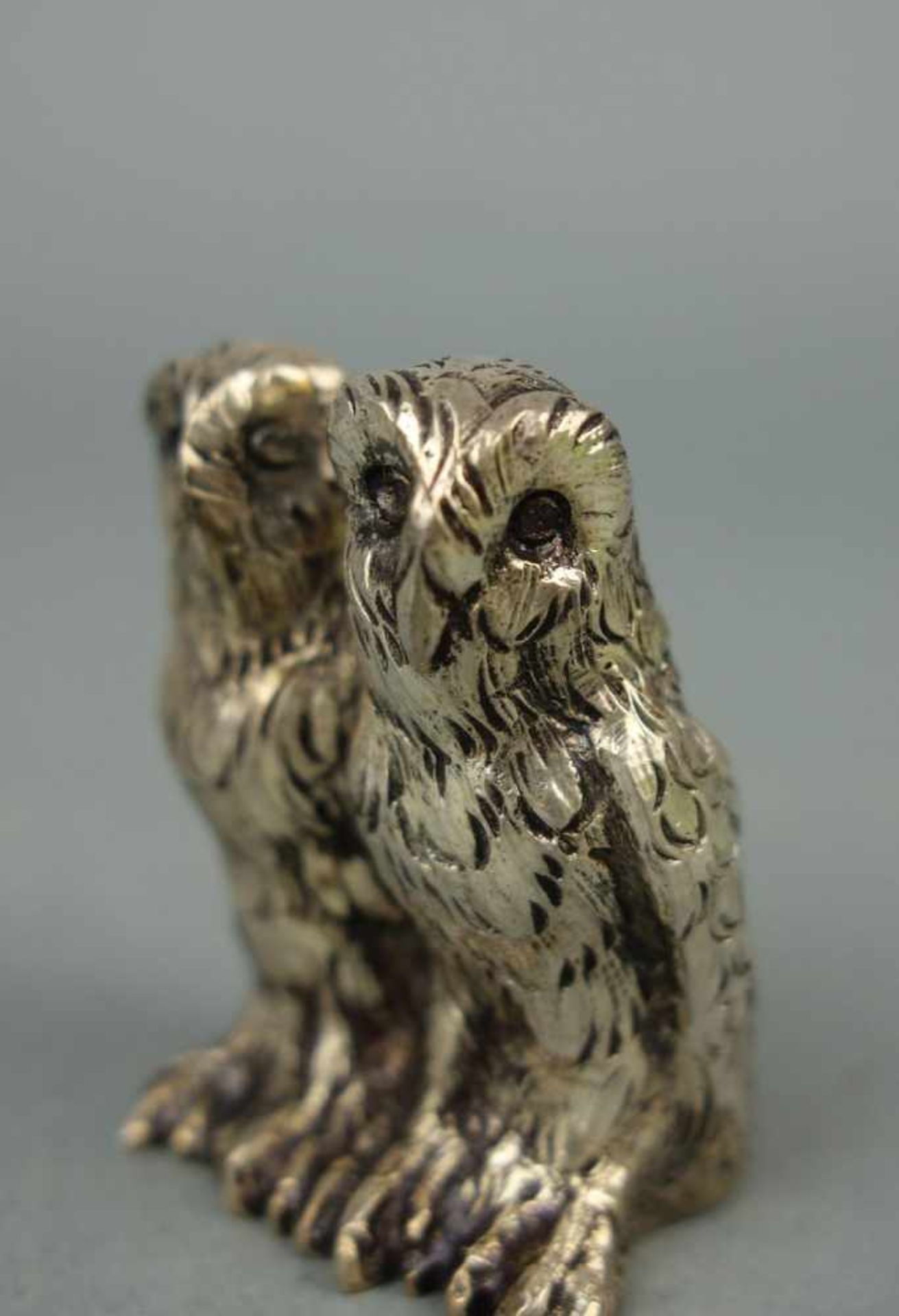 SILBERNE VOLLPLASTISCHE FIGURENGRUPPE: Eulenpaar / 2 Eulen / silver owl figures, 20. Jh., 835er - Bild 2 aus 5