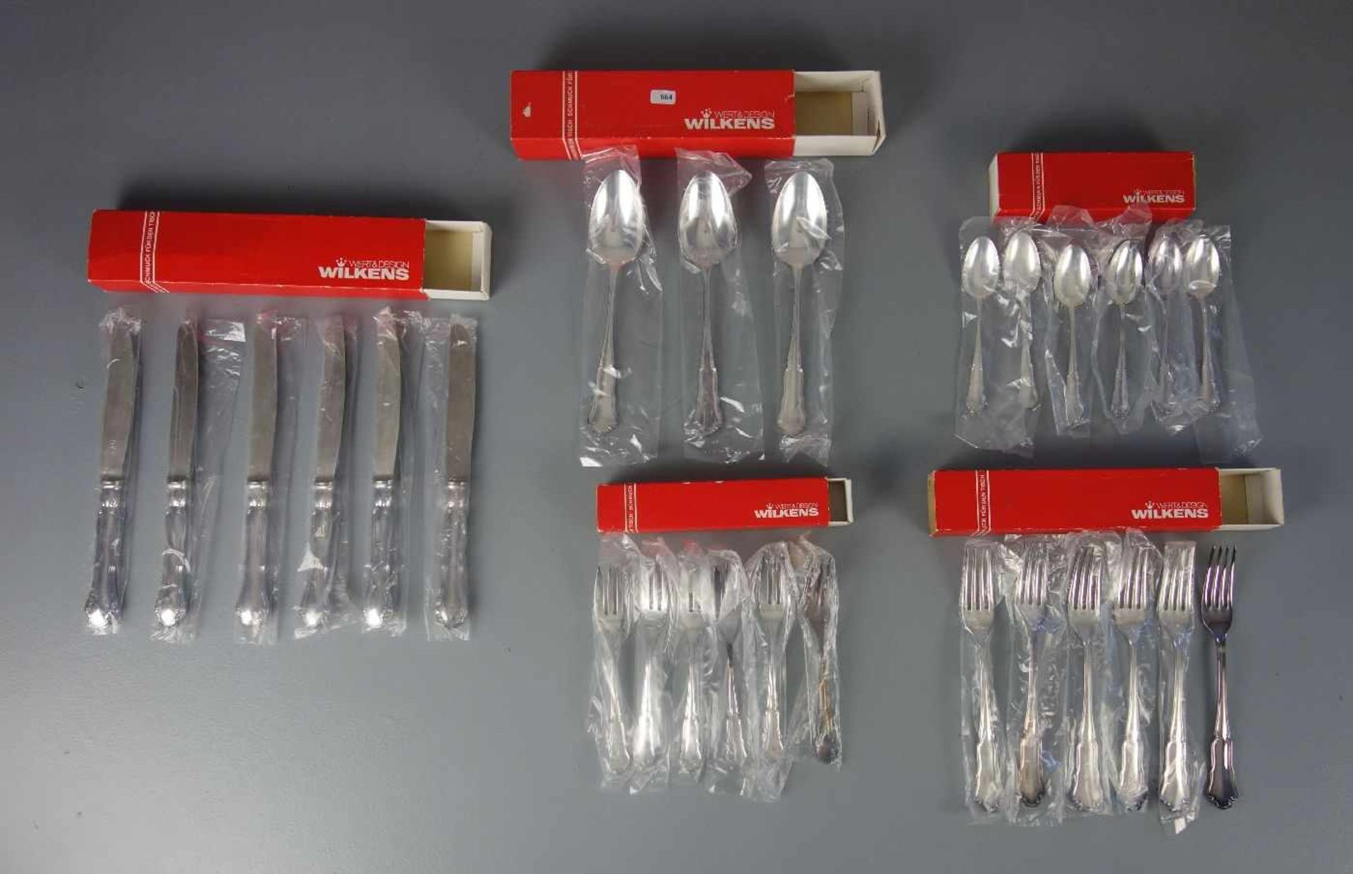 SILBER-BESTECK / SPEISEBESTECK UND KAFFEEBESTECK - 27 Teile / silver cutlery, 20. Jh., Manufaktur