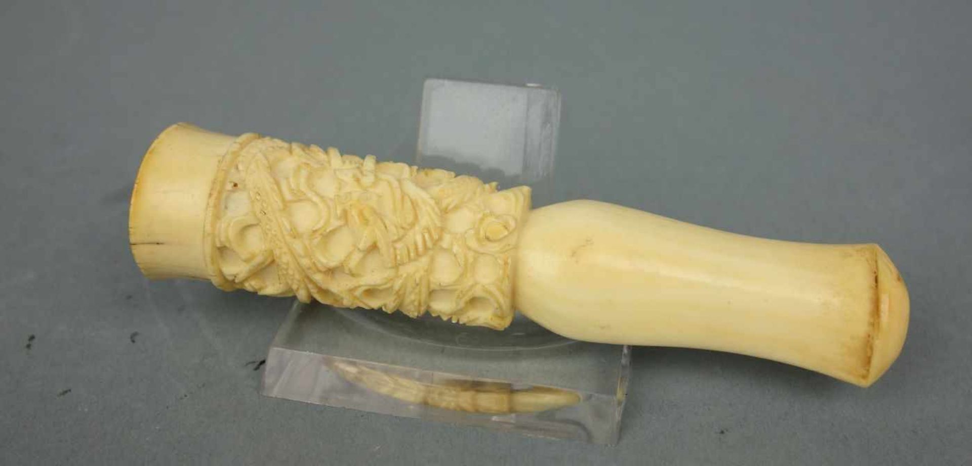 ZIGARRENSPITZE MIT DRACHEN - MOTIV / ivory cigar holder with a dragon, Elfenbein, China, späte - Image 2 of 5