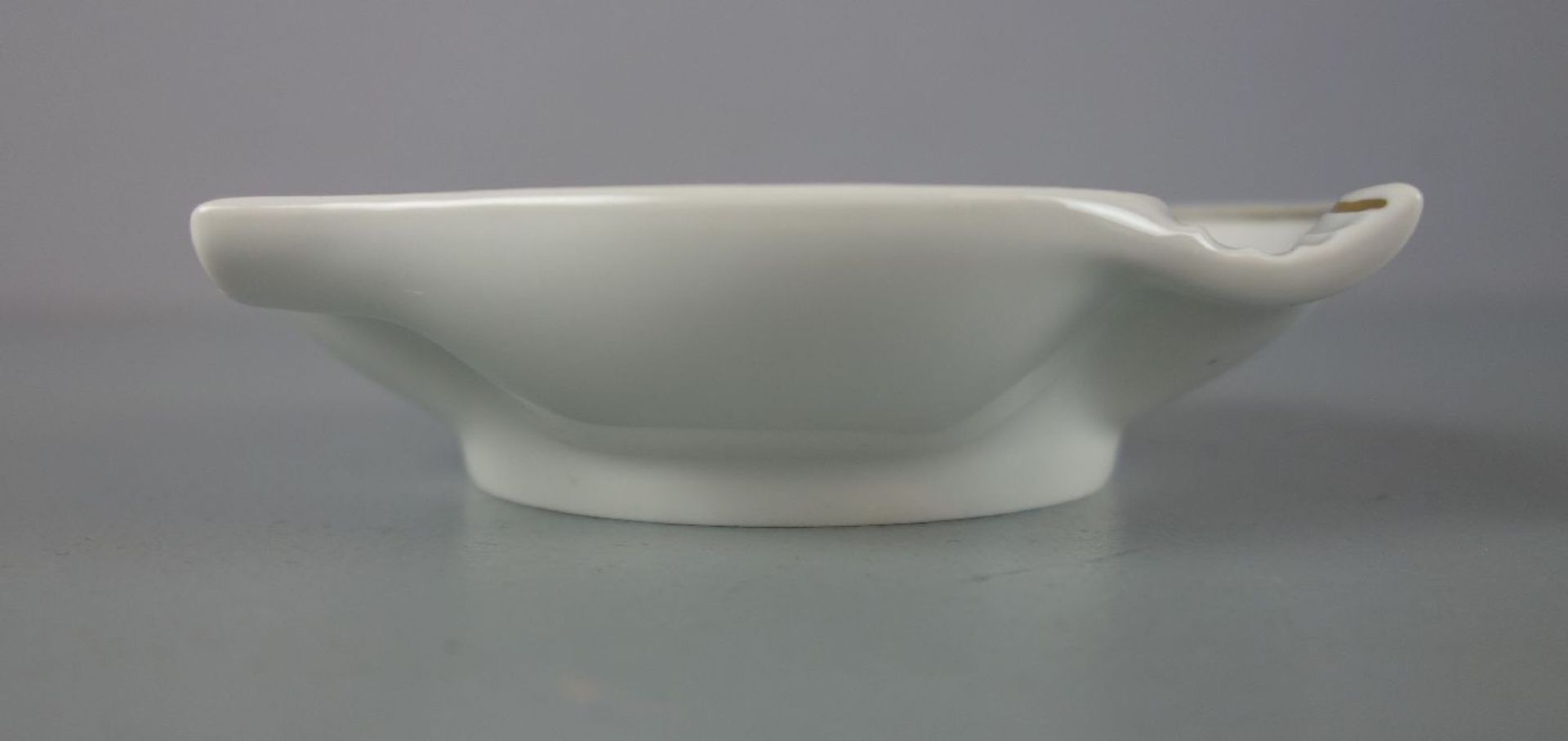 SCHALE / bowl, Porzellan, Manufaktur Meissen, unterglasurblaue Schwertermarke, Marke seit 1934 sowie - Bild 2 aus 3