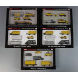 KONVOLUT MODELLAUTOS / FAHRZEUGE: Wiking - Postautos / toy cars, 20. Jh., 5 x Pakete des Post