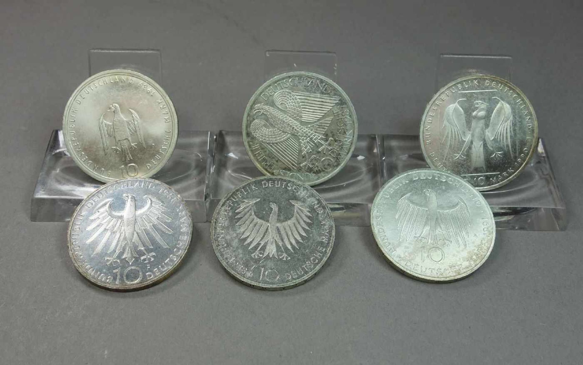 KONVOLUT MÜNZEN: 11 x 10 DM STÜCKE / coins, BRD Deutschland, unterschiedliche Jahrgänge: 1) 1989, G, - Image 6 of 7