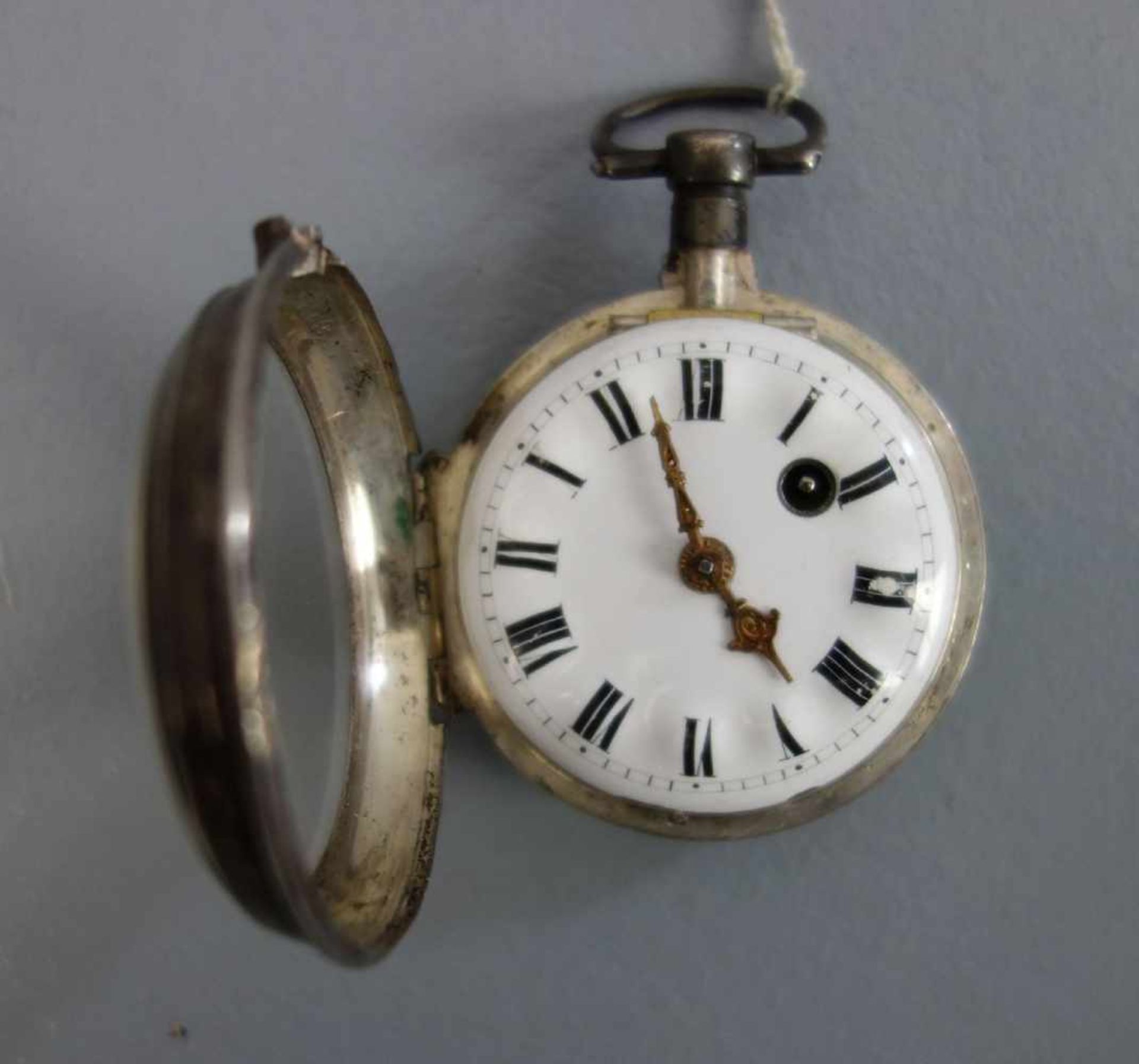 SPINDELTASCHENUHR / pocket watch, 2. Hälfte 19. Jh., offene Form, Silbergehäuse mit Acrylglas. - Image 3 of 3