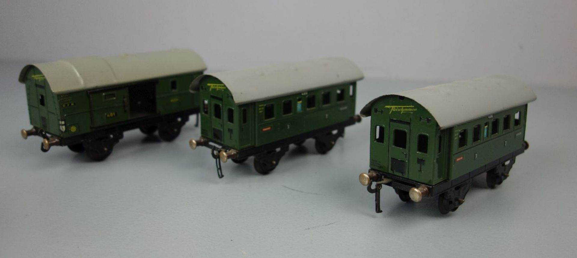 BLECHSPIELZEUG / EISENBAHN-SET: Dampflok-Set im Karton / tin toy railway, um 1950, Manufaktur - Bild 6 aus 12
