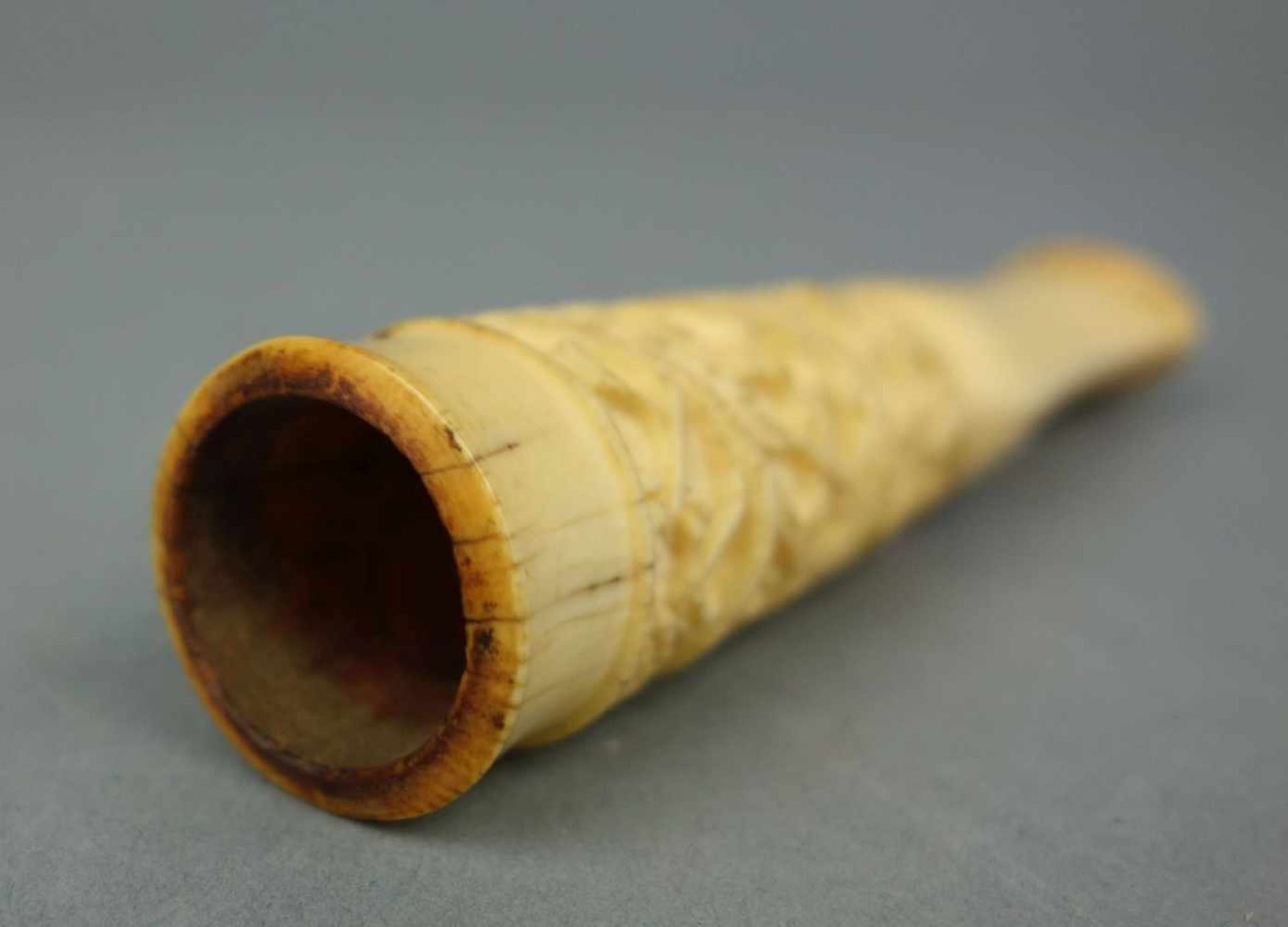 ZIGARRENSPITZE MIT DRACHEN - MOTIV / ivory cigar holder with a dragon, Elfenbein, China, späte - Image 3 of 5