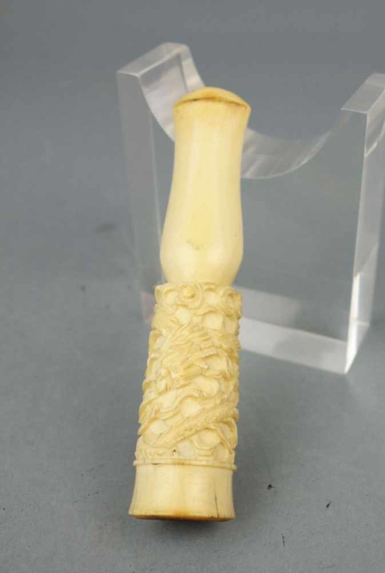 ZIGARRENSPITZE MIT DRACHEN - MOTIV / ivory cigar holder with a dragon, Elfenbein, China, späte