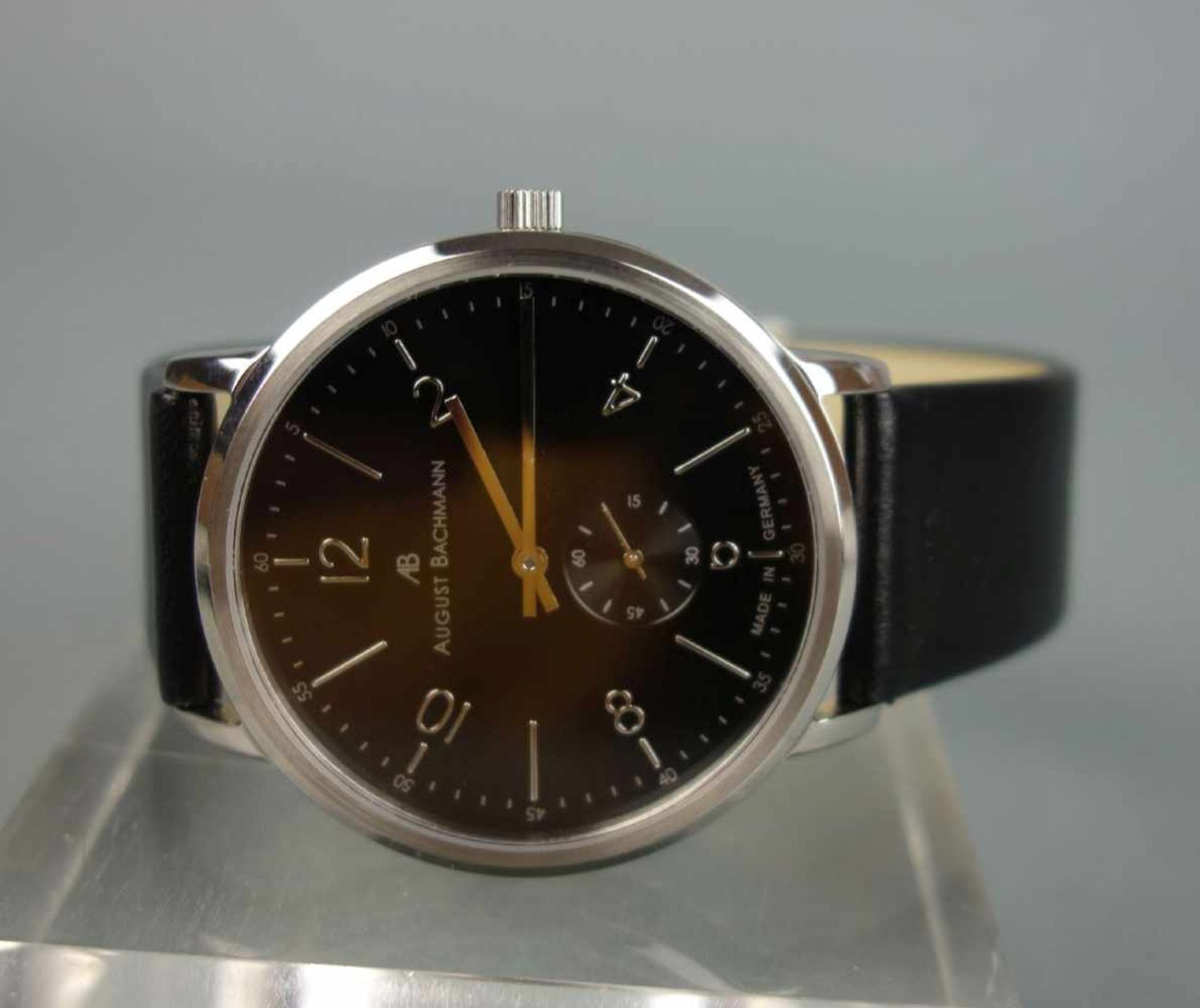 ARMBANDUHR / wristwatch, Quarz-Uhr, Manufaktur August Bachmann / Deutschland. Modell "10101.35. - Image 2 of 4