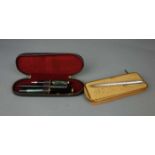 KONVOLUT SCHREIBGERÄTE / KUGELSCHREIBER / pens and pencil case, 20. Jh., insgesamt 4