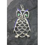 MODERNER FIGÜRLICHER ANHÄNGER: Eule mit Emaille / pendant "owl", Mitte 20. Jh., 925er Silber,