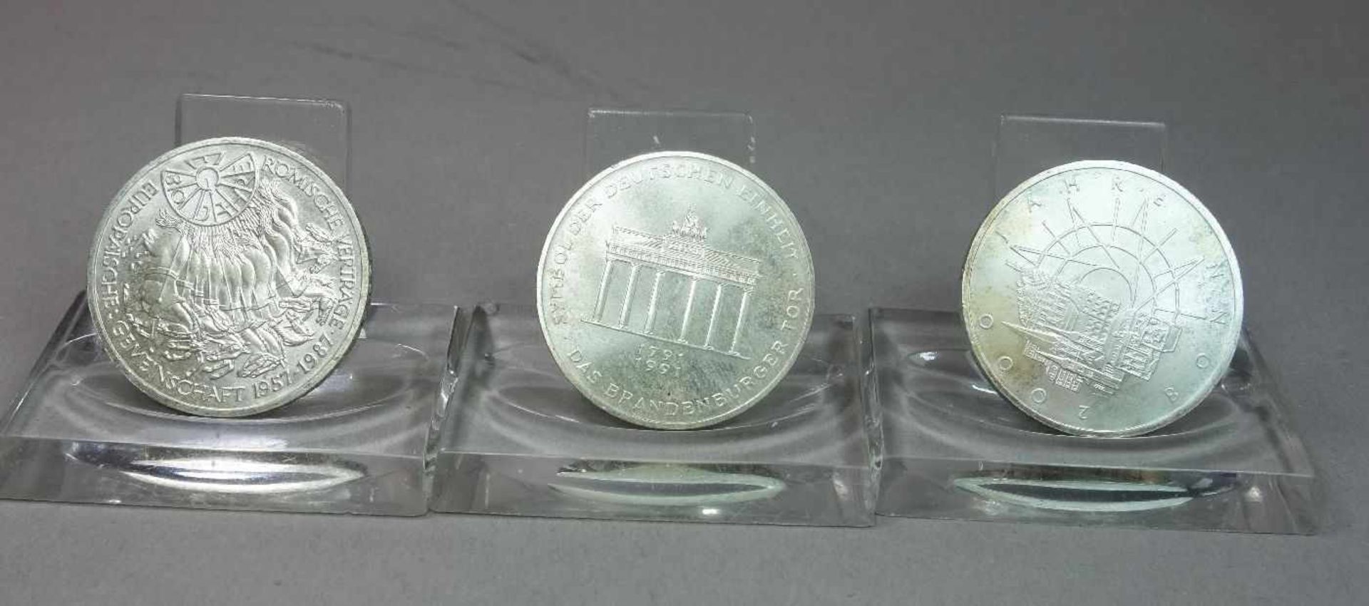 KONVOLUT MÜNZEN: 11 x 10 DM STÜCKE / coins, BRD Deutschland, unterschiedliche Jahrgänge: 1) 1989, G, - Image 3 of 7