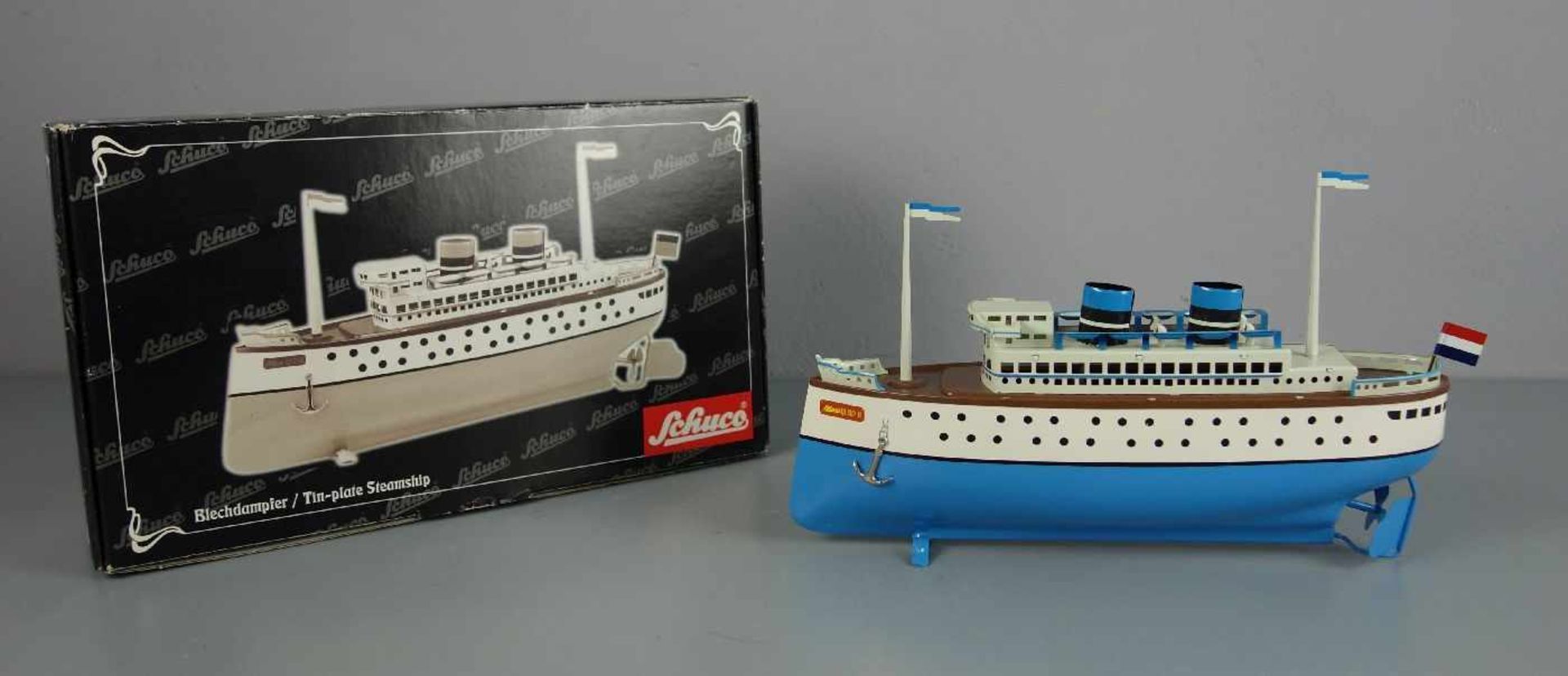 BLECHSPIELZEUG / SCHIFF: Blechdampfer - Schuco Queen II / tin toy ship, 2. H. 20. Jh., Manufaktur