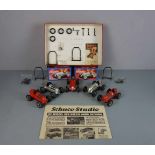 BLECHSPIELZEUGE / FAHRZEUGE: 5 Schuco Studio Rennautos - Modell: Studio 1050 / five tin toy racing