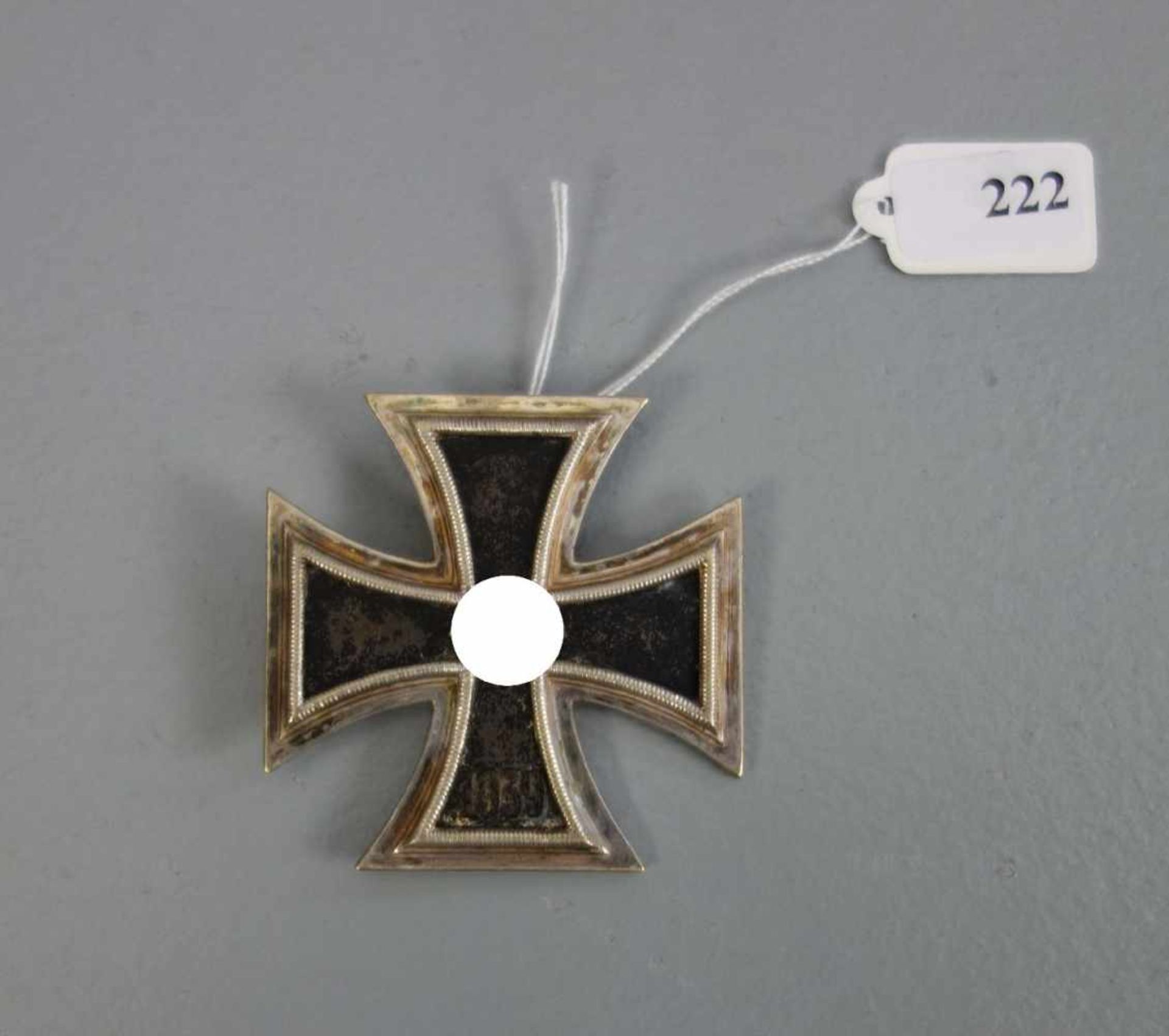 ORDEN / EHRENZEICHEN: EISERNES KREUZ - 1. Klasse / medal, WK II / "Drittes Reich", flach, an
