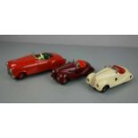 BLECHSPIELZEUGE / FAHRZEUGE: 3 Examico Autos / tin toy cars, Mitte 20. Jh., Manufaktur Schuco /