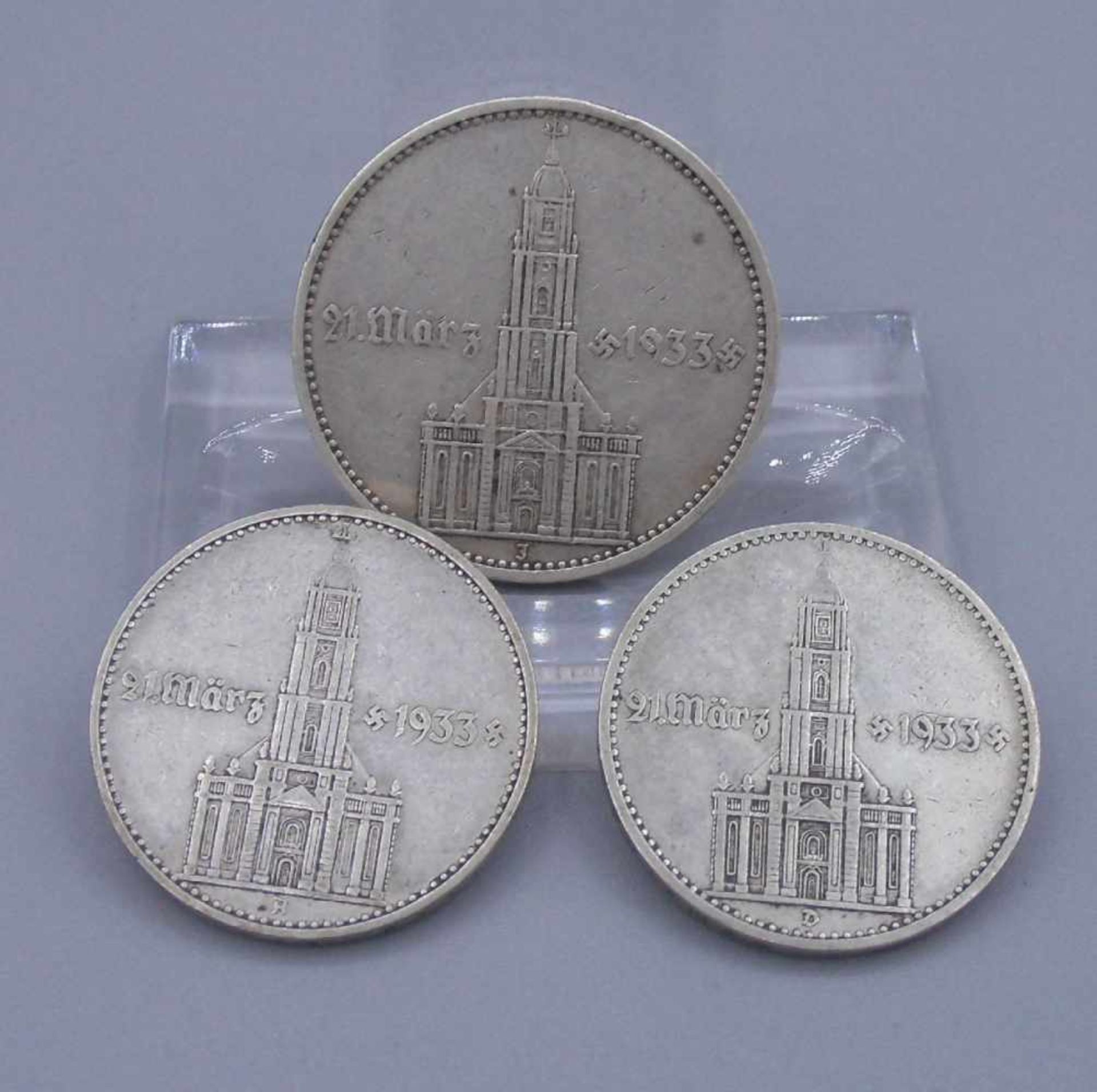 DREI SILBER-MÜNZEN / REICHSMARK / three silver coins. 1) 5 Reichsmark, 1934, Garnisonkirche - J, 21.