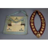 FREIMAURER - KETTE UND FREIMARUER - SCHÜRZE / masonic chain and Freemason ceremonial piece.