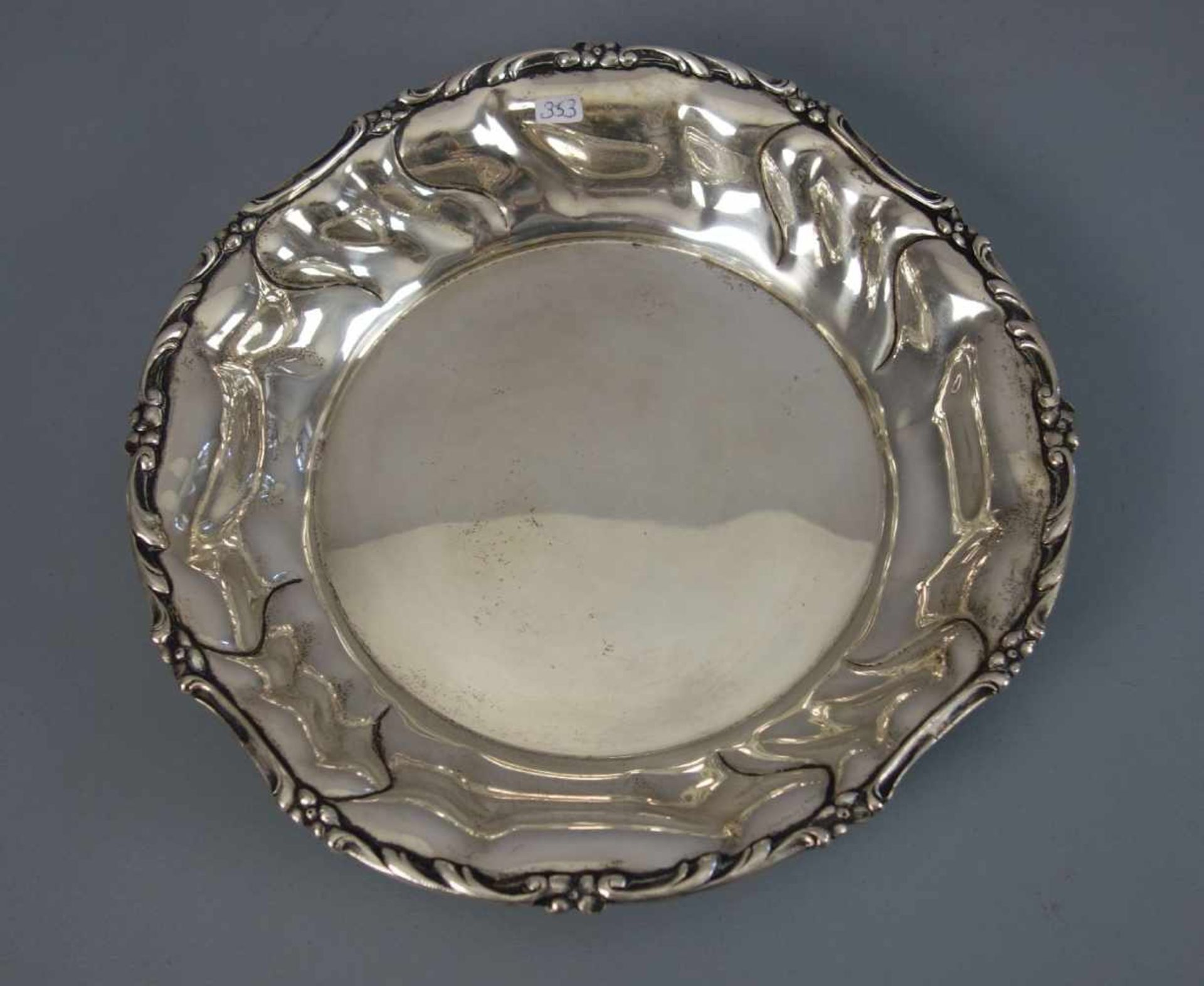 SILBERNE SCHALE / silver bowl, 800er Silber (625 g), gepunzt mit Halbmond, Krone, Feingehaltsangabe,