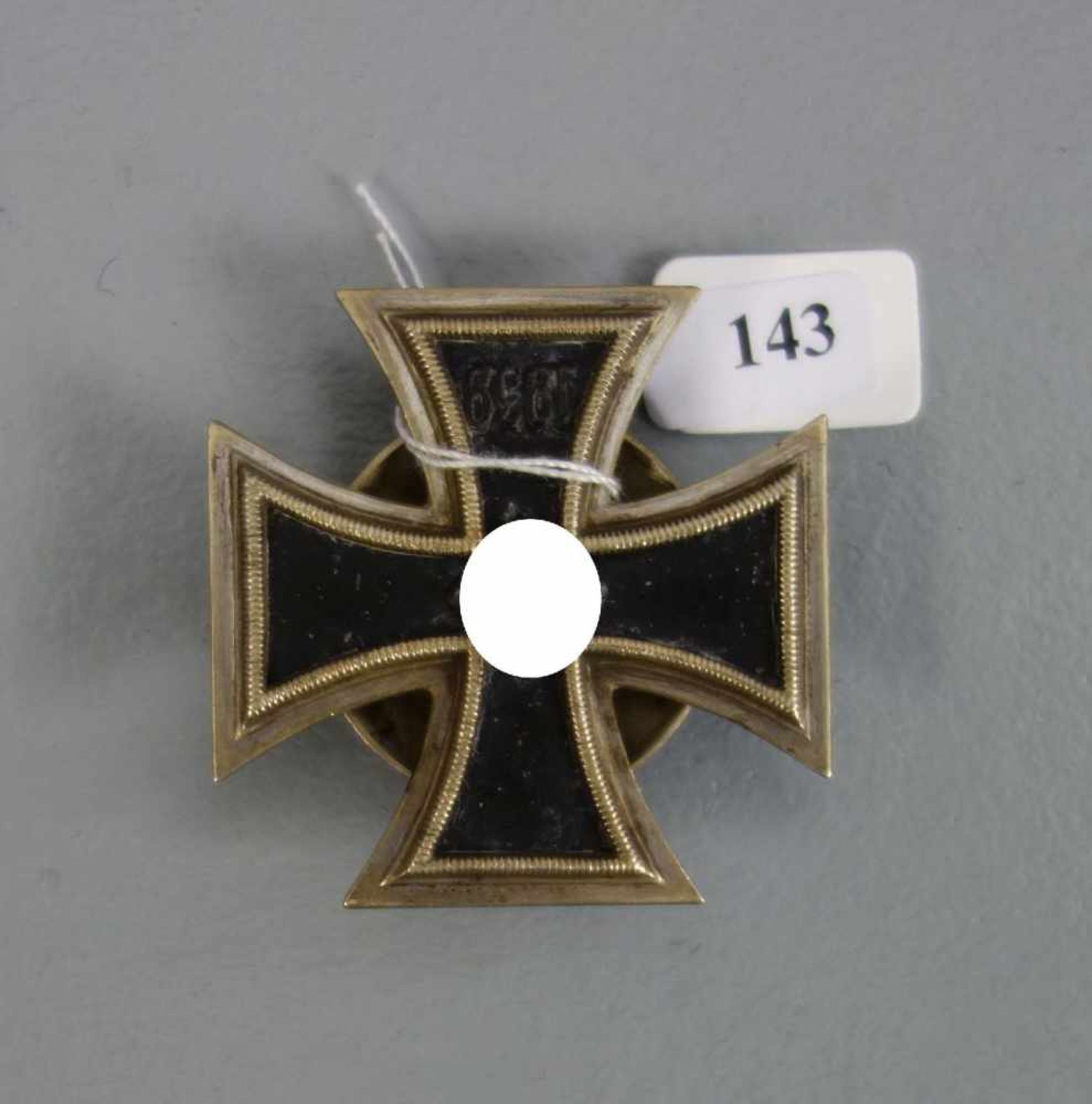 ORDEN / EHRENZEICHEN / medal: EISERNES KREUZ - 1. Klasse, WK II / "Drittes Reich", flach, mit